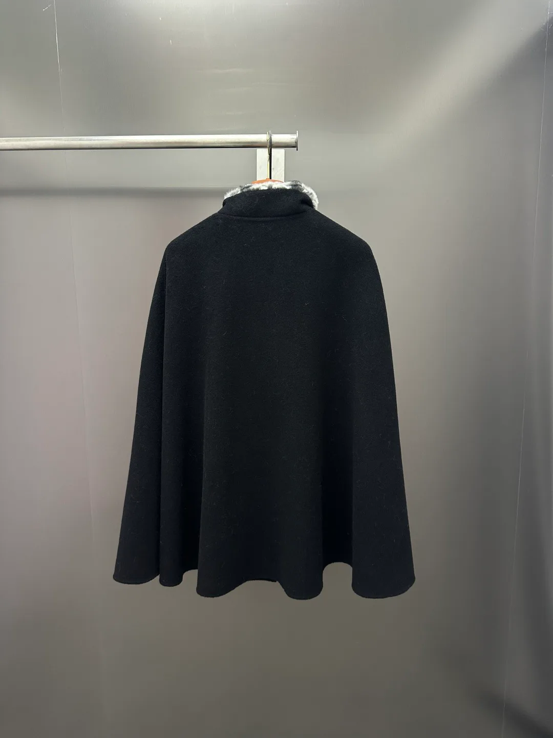 Пальто Женские Loro Piana 18226712