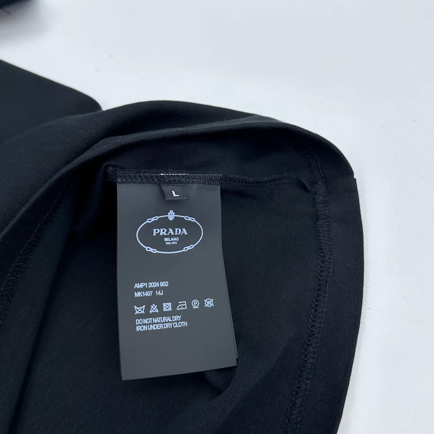 Футболки Женские Prada 2237465