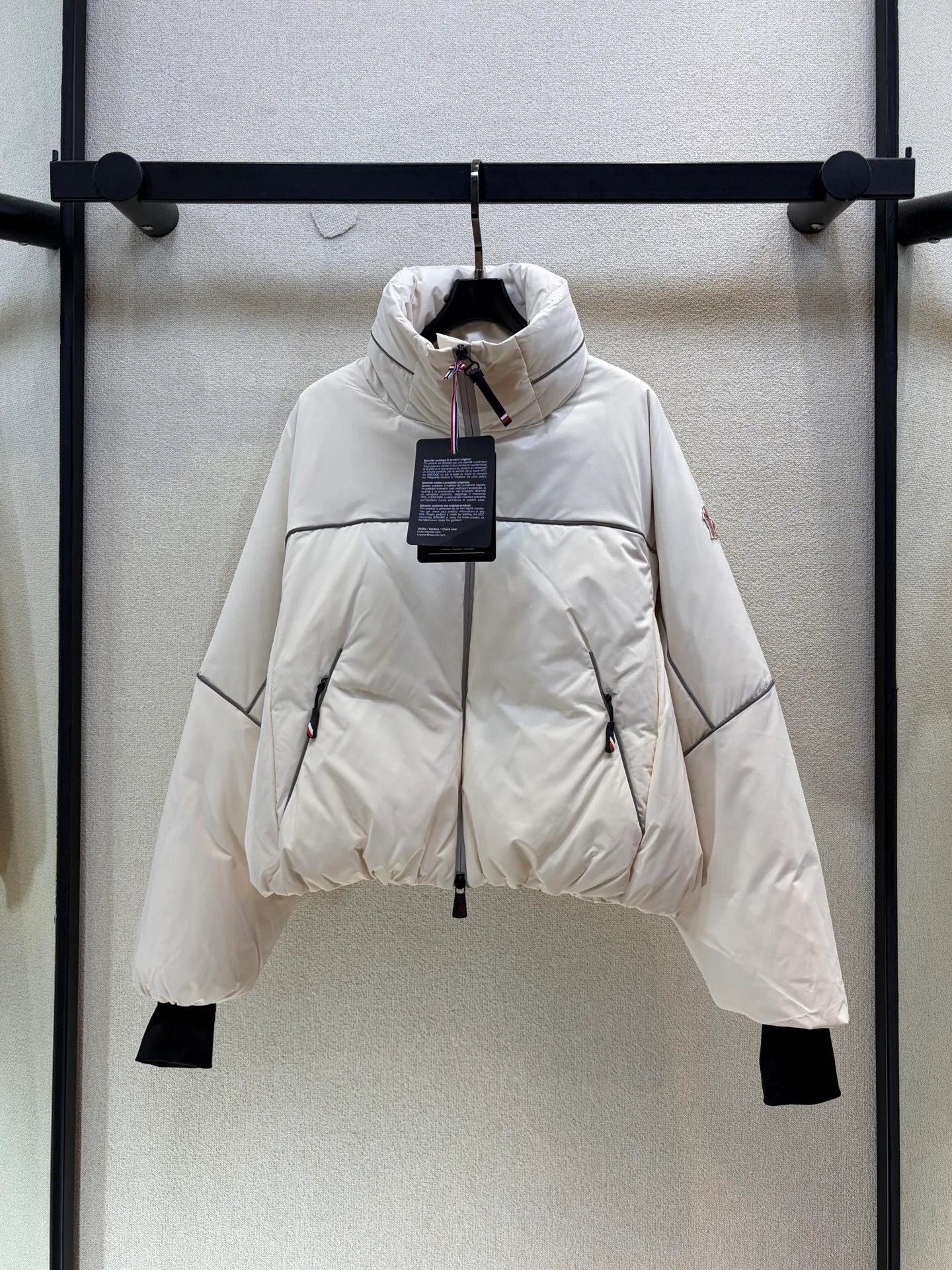 Куртки И Пуховики Женские Moncler 18252928