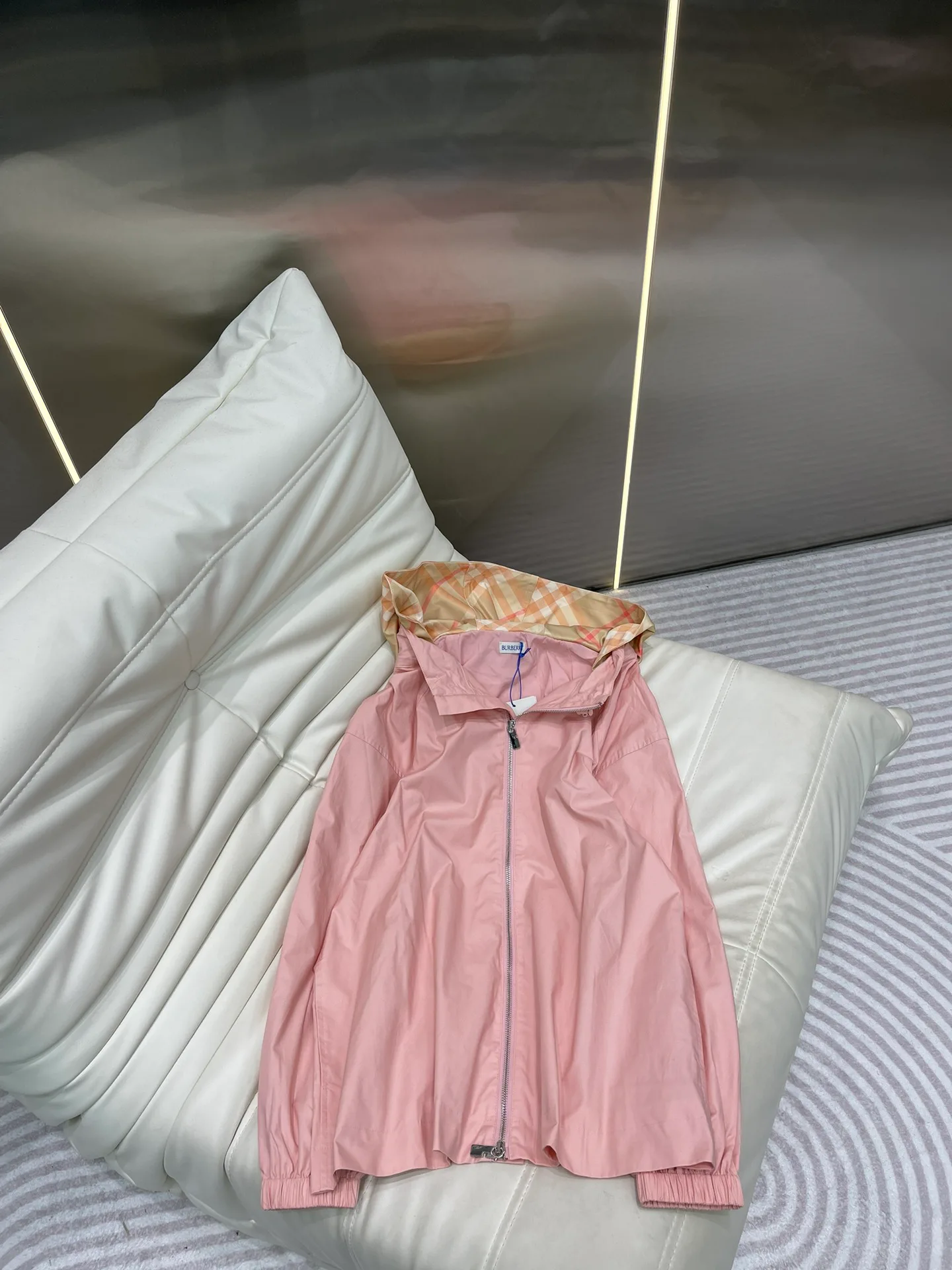 Куртки И Пуховики Женские Burberry 21425