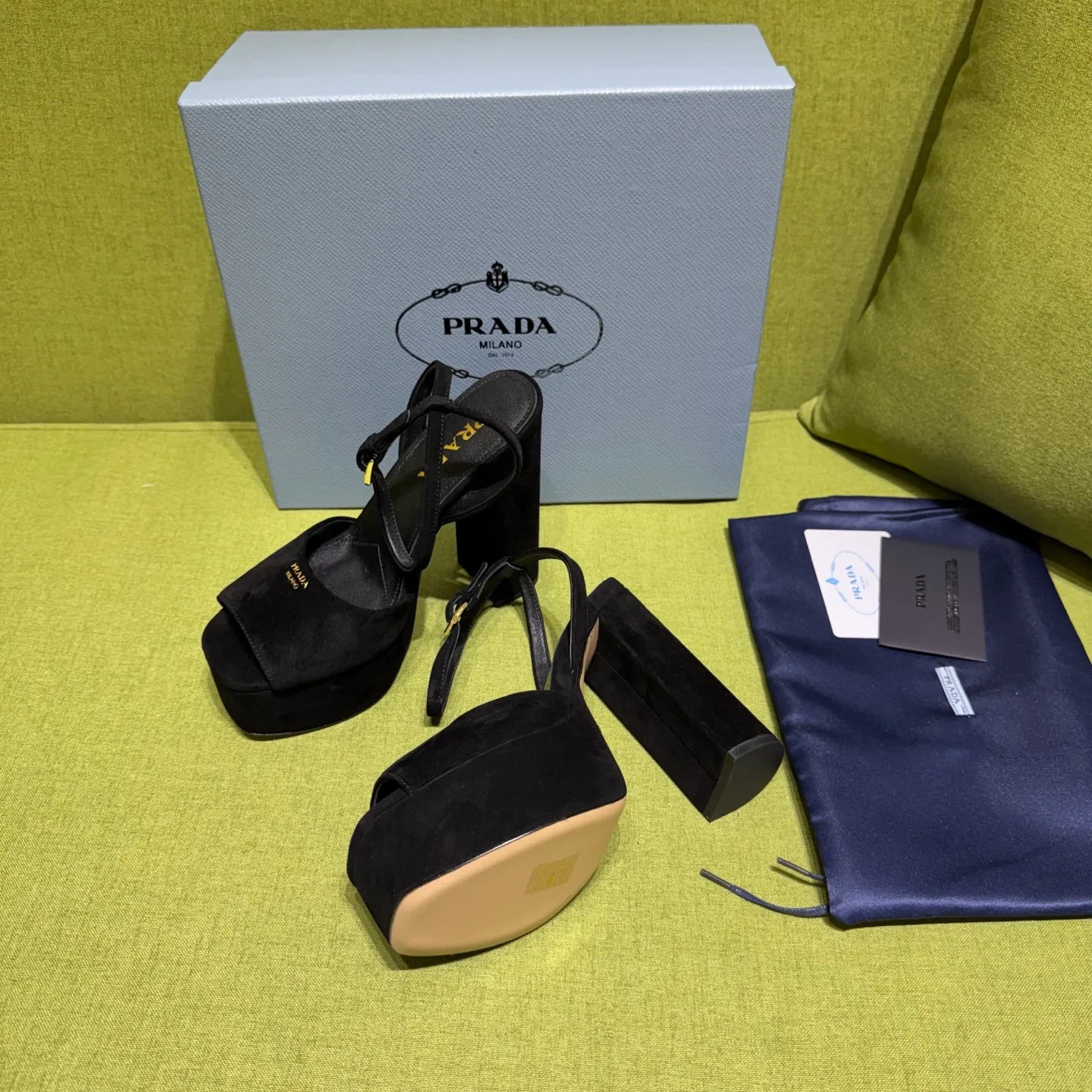 Босоножки Женские Prada 10481123