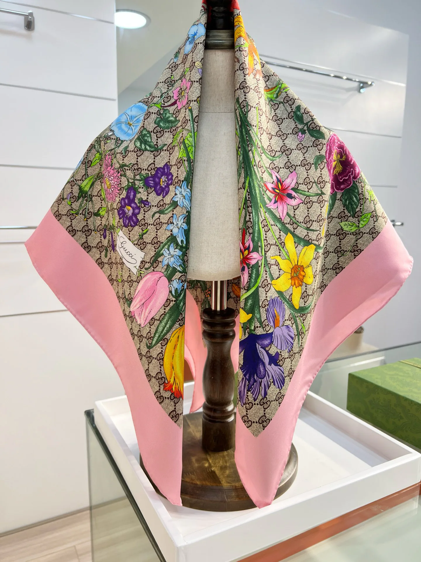 Шарфы Gucci 2578537