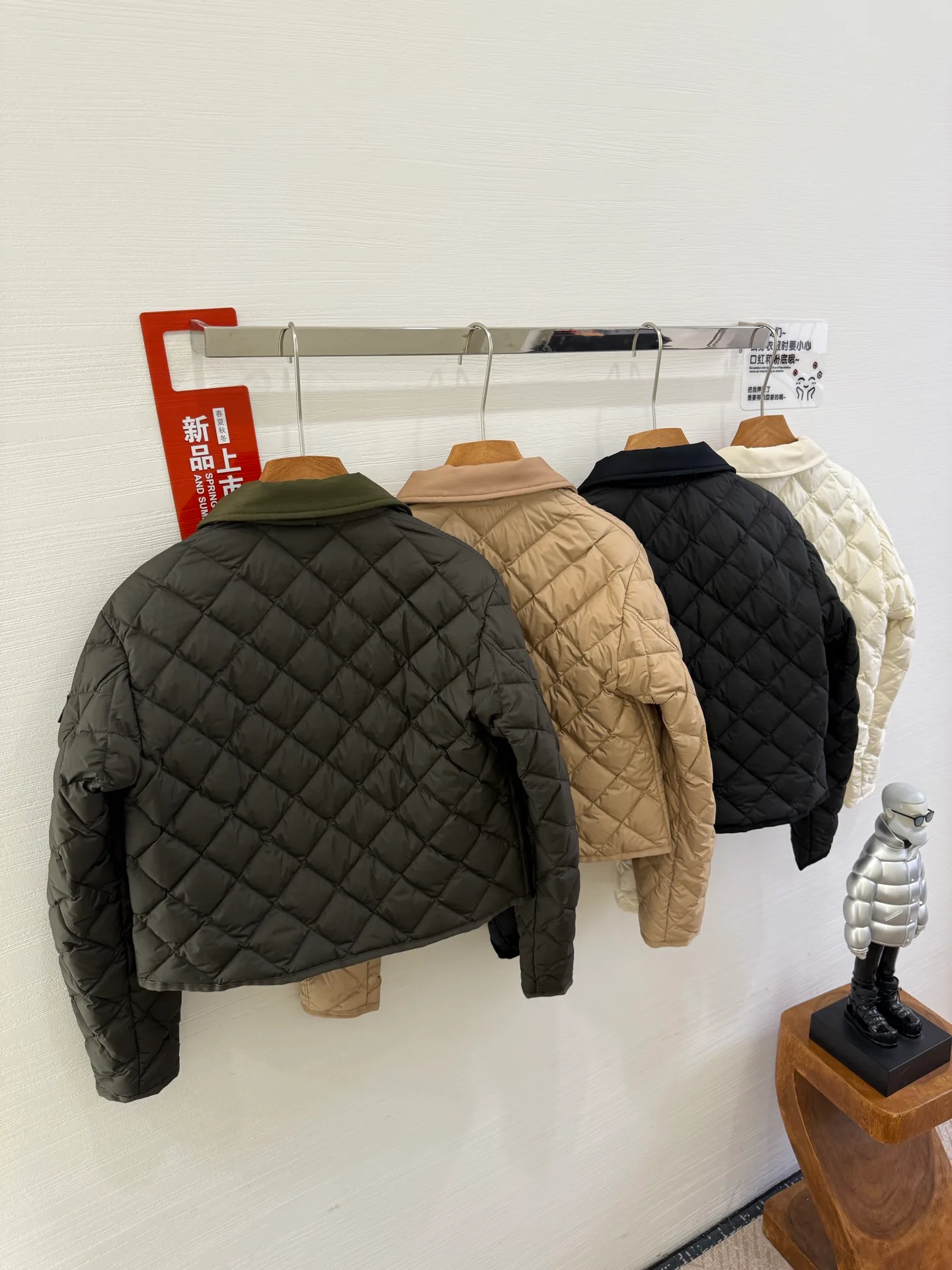 Куртки И Пуховики Женские Moncler 17918903