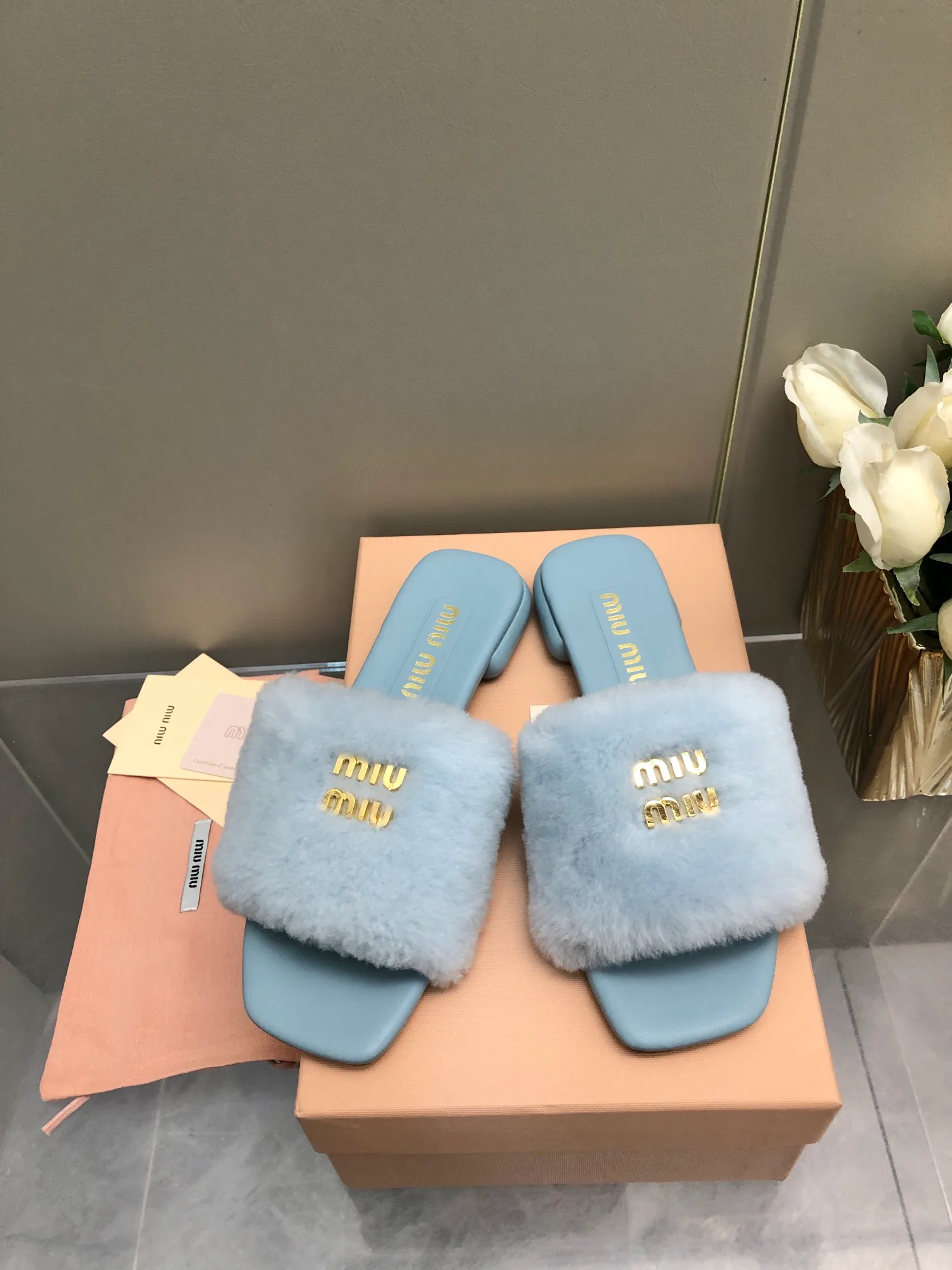 Тапочки Женские Miu Miu 18005815