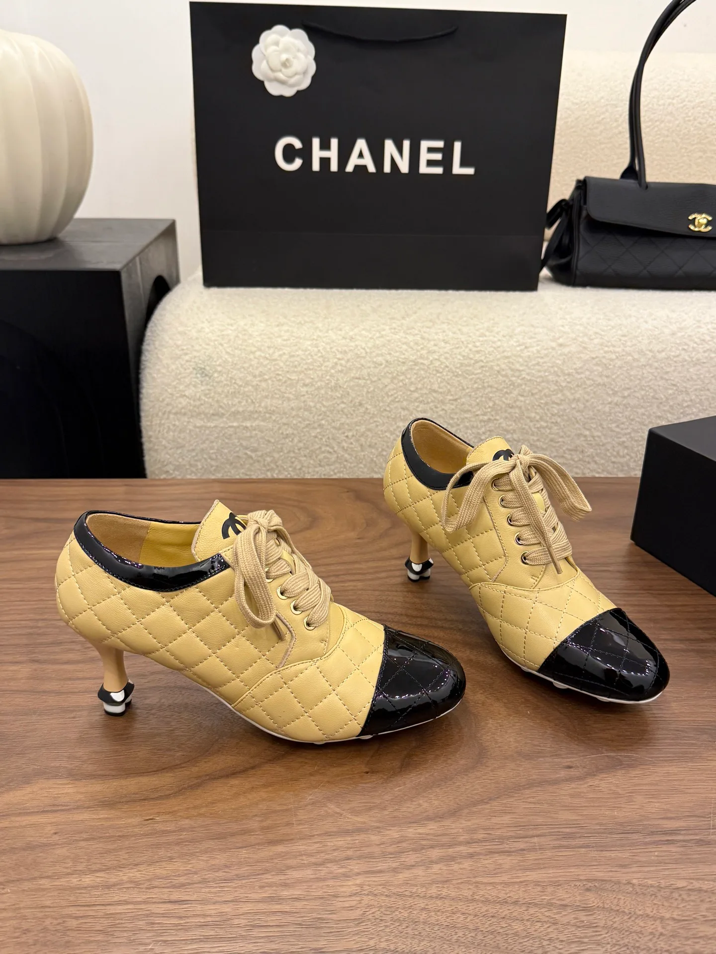 Туфли Женские Chanel 18092647