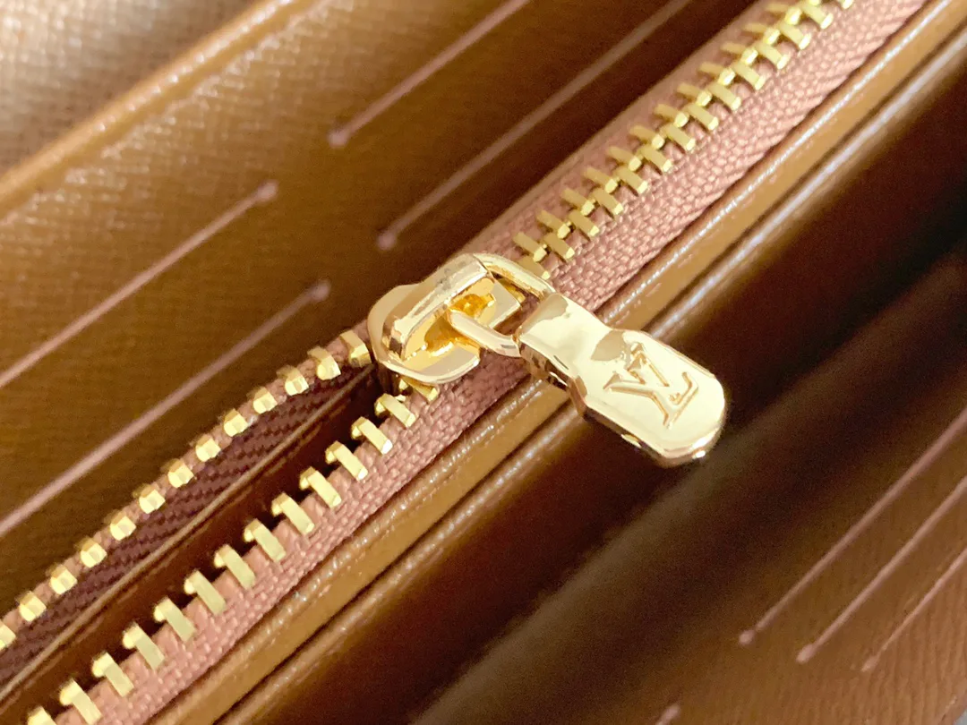 Клатчи Женские Louis Vuitton 17346