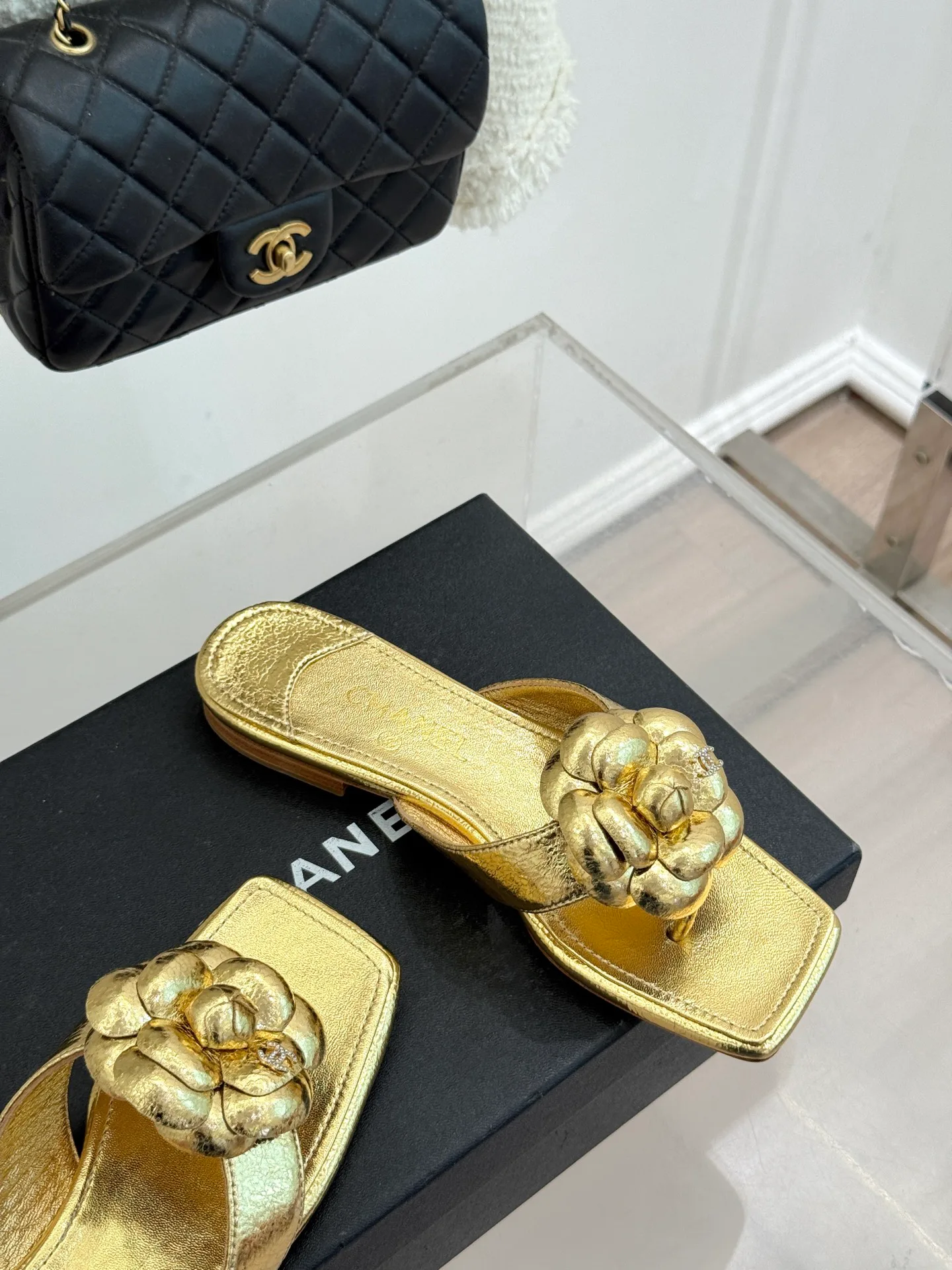 Шлепанцы Женские Chanel 13151656