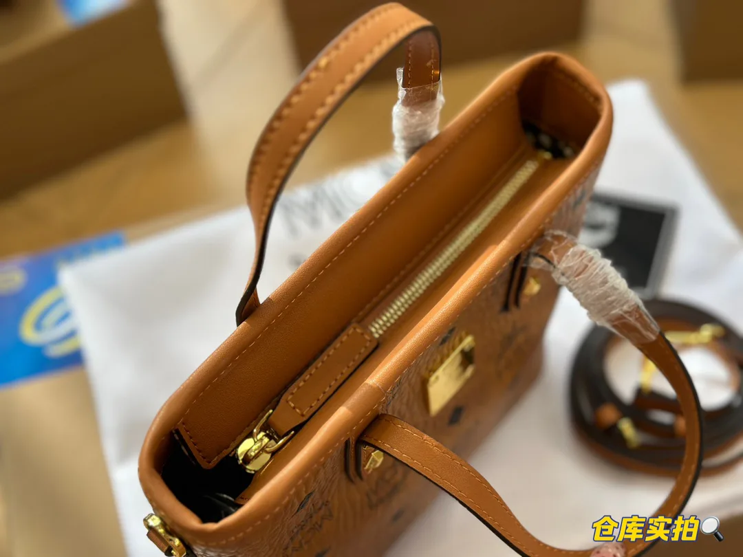 Сумки На Ремне Женские Mcm 12742718