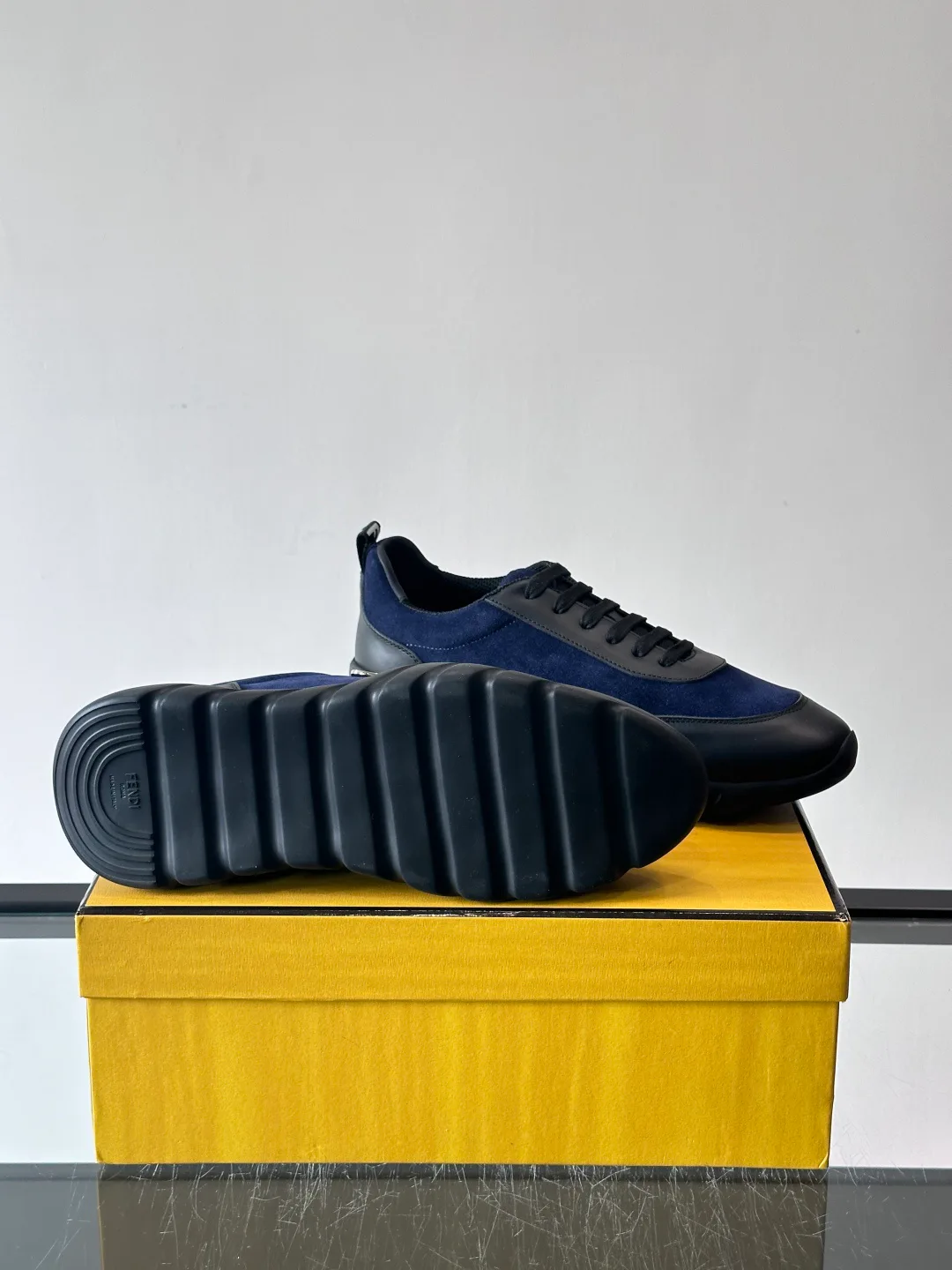 Кроссовки Мужские Fendi 5267119