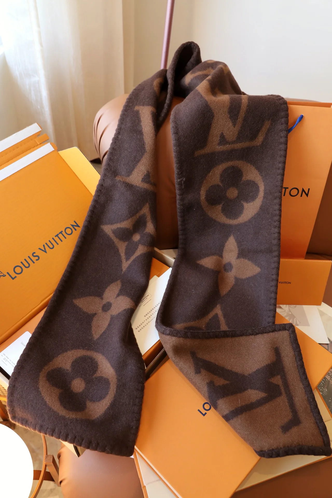 Шарфы Louis Vuitton 2273353