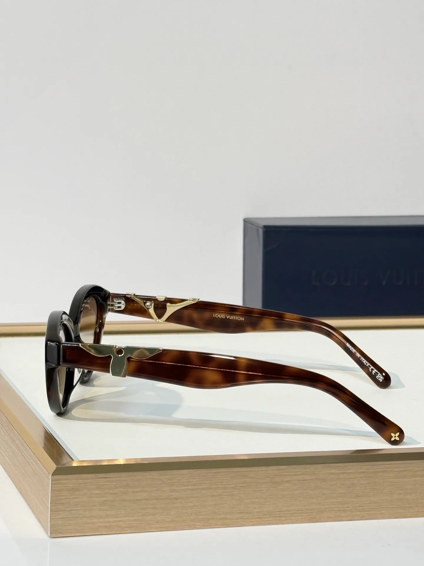 Очки Louis Vuitton 18117698