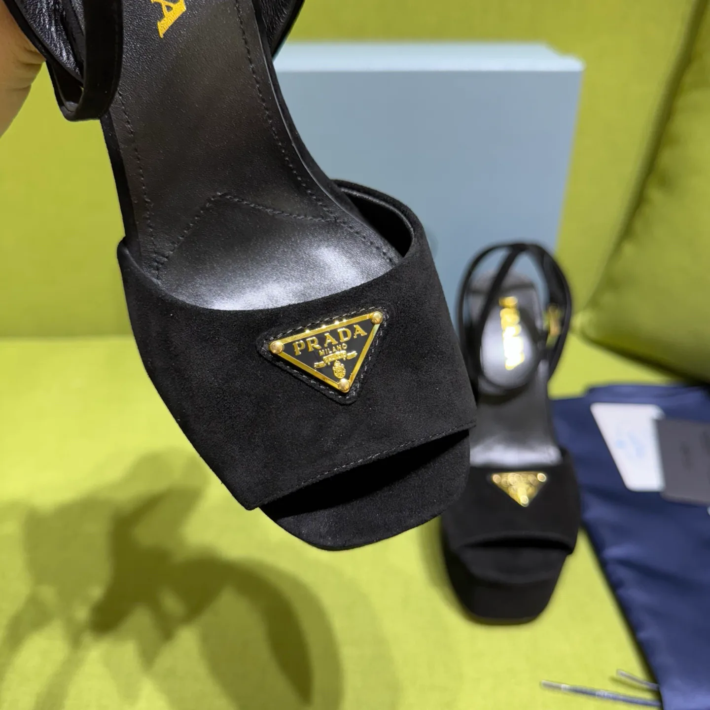 Босоножки Женские Prada 10481119