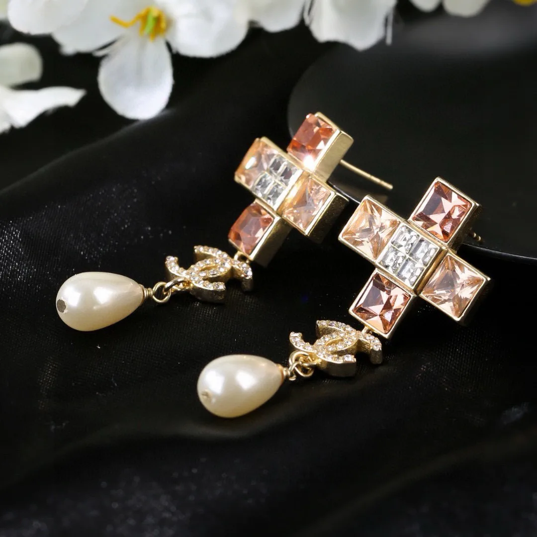 Бижутерия Chanel 18306306
