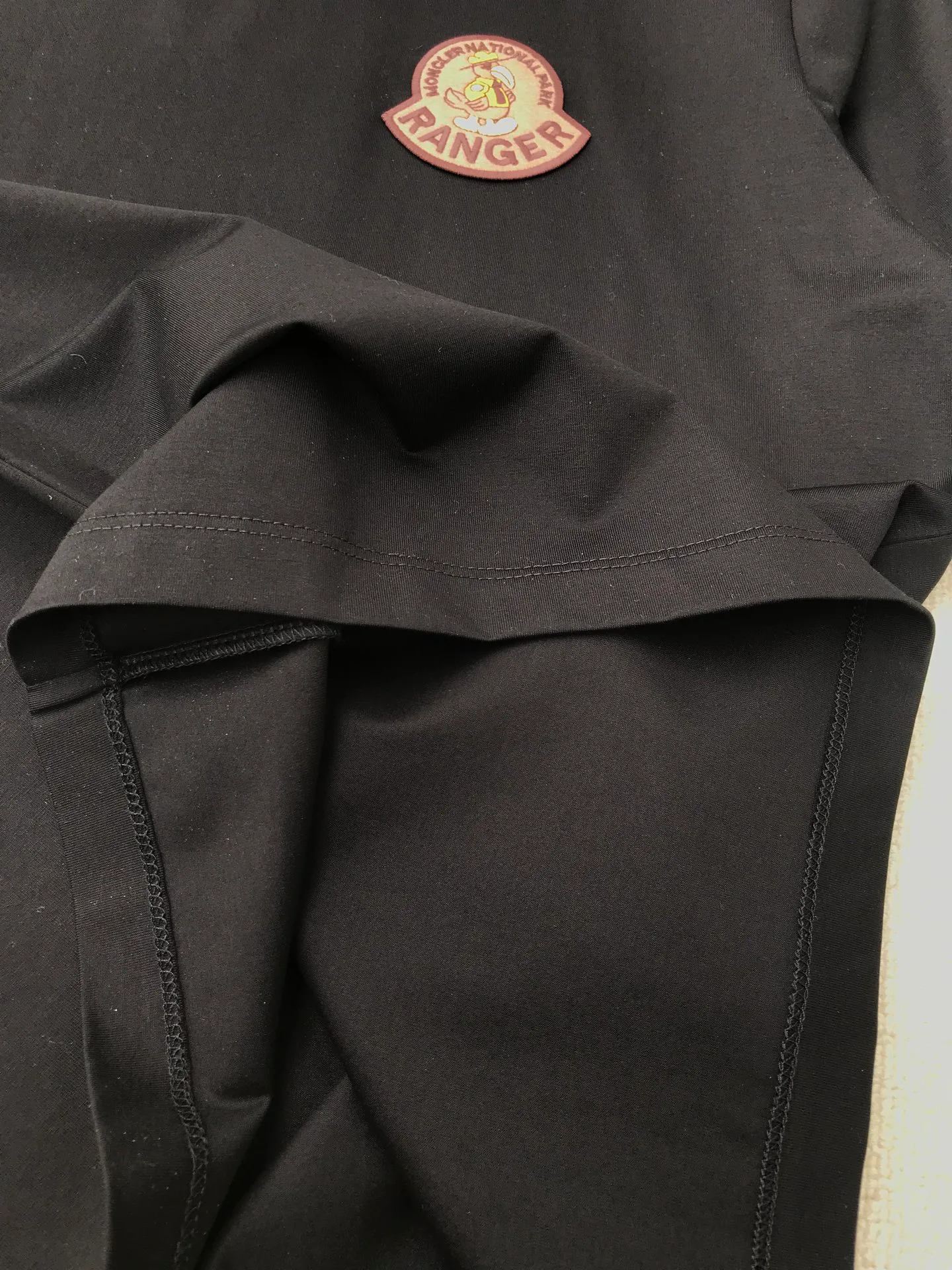 Футболки Мужские Moncler 11437010