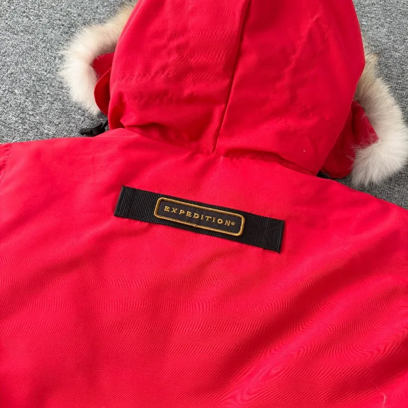 Куртки И Пуховики Женские Canada Goose 18722844