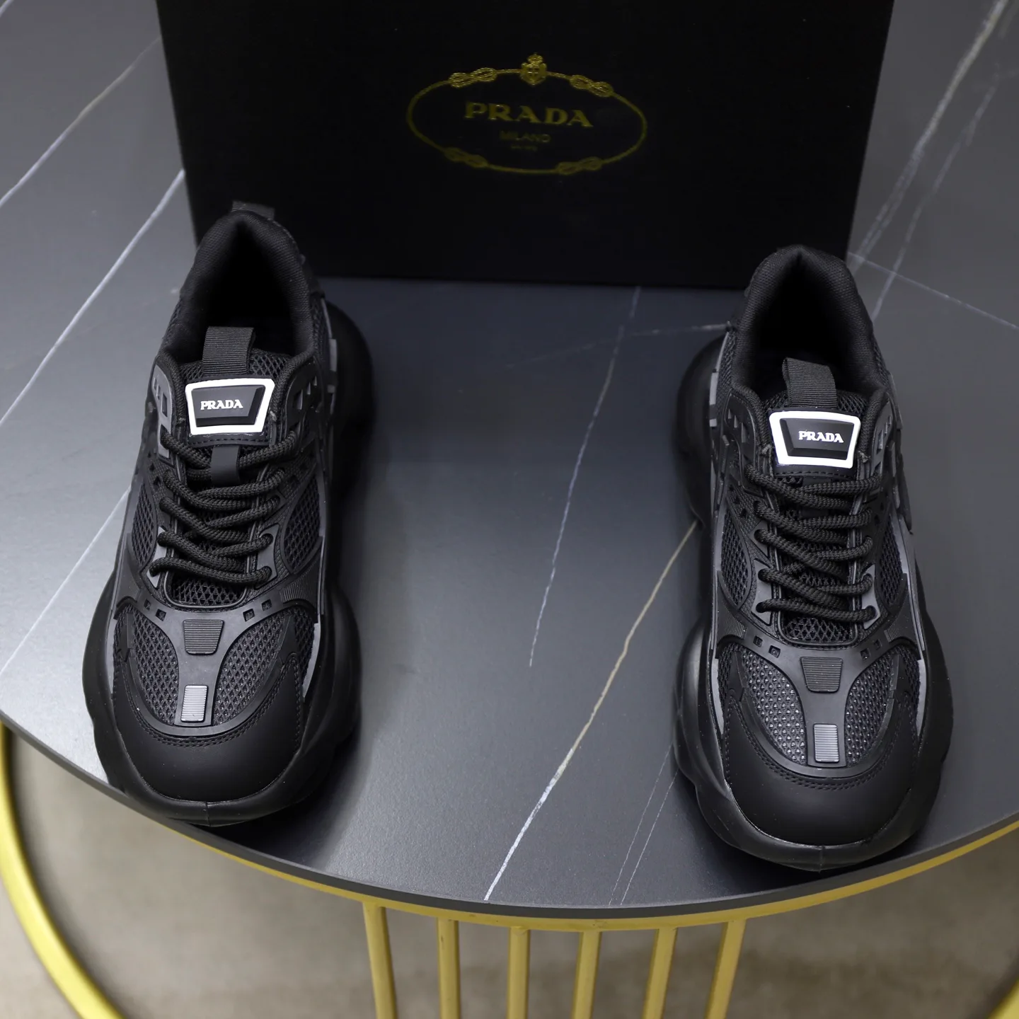 Кроссовки Женские Prada 211515