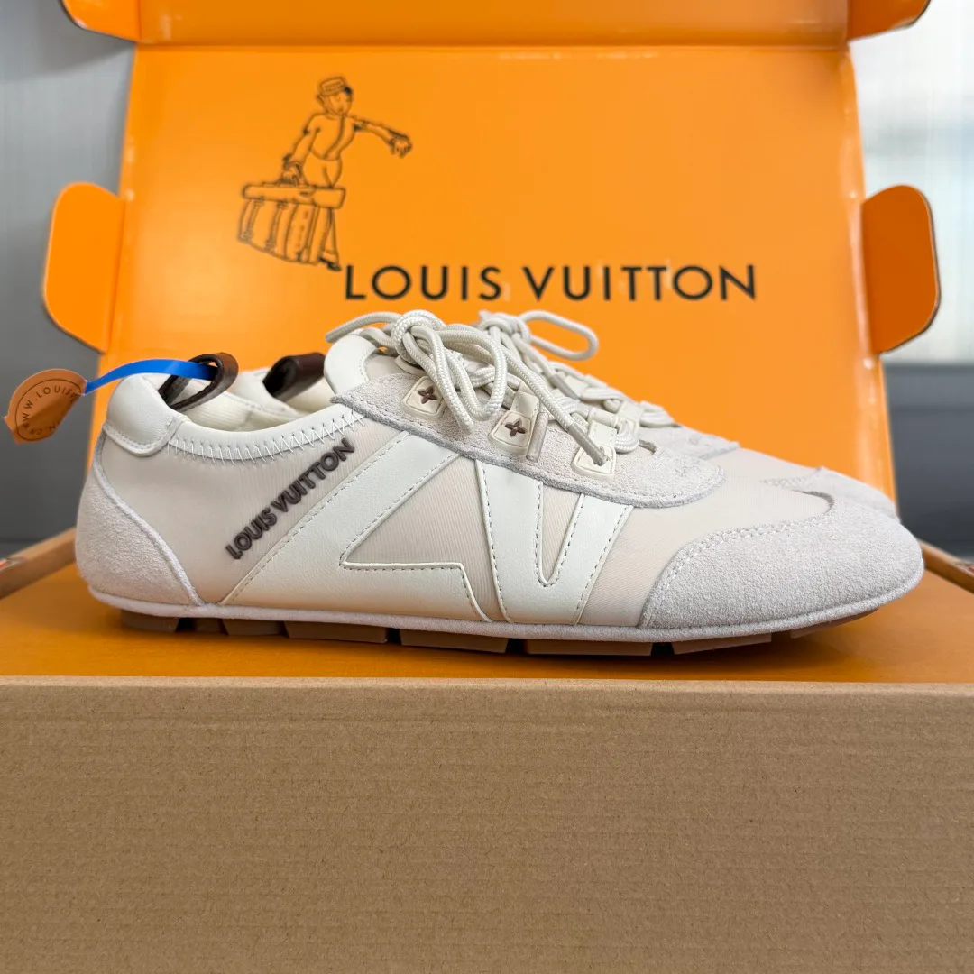 Кроссовки Женские Louis Vuitton 4304557