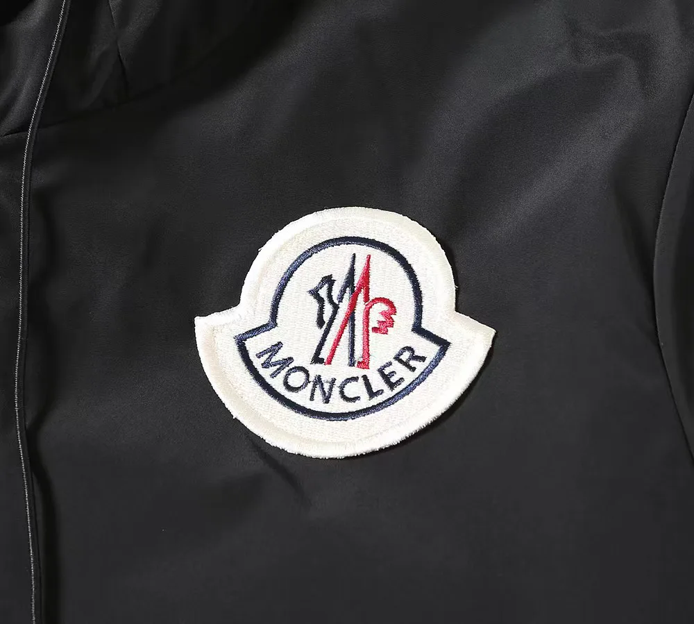 Куртки И Пуховики Мужские Moncler 5091873