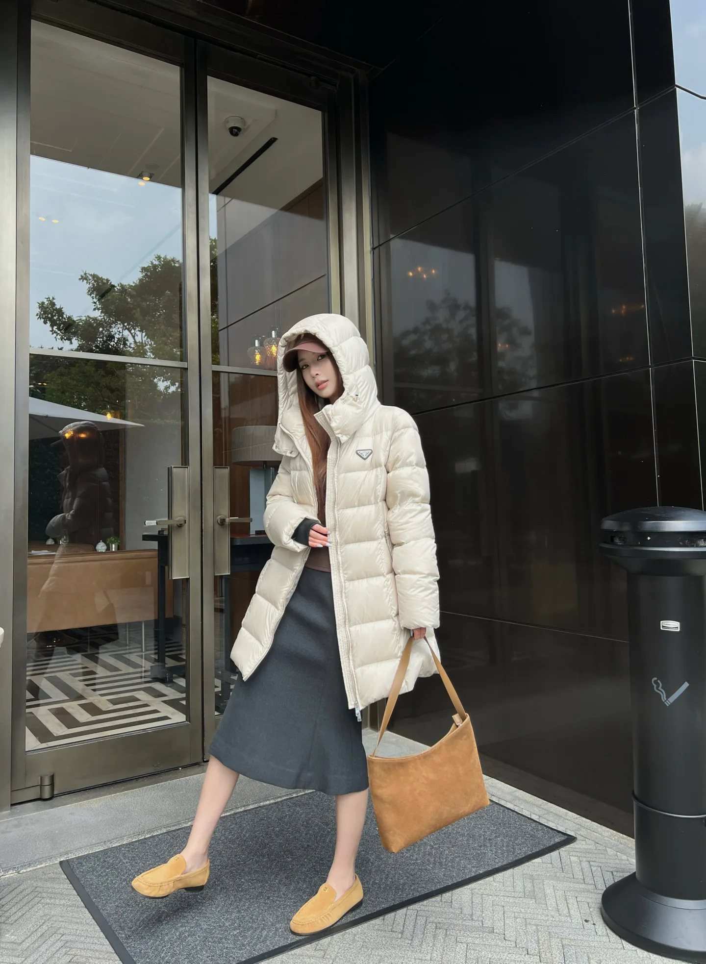 Куртки И Пуховики Женские Prada 18576959