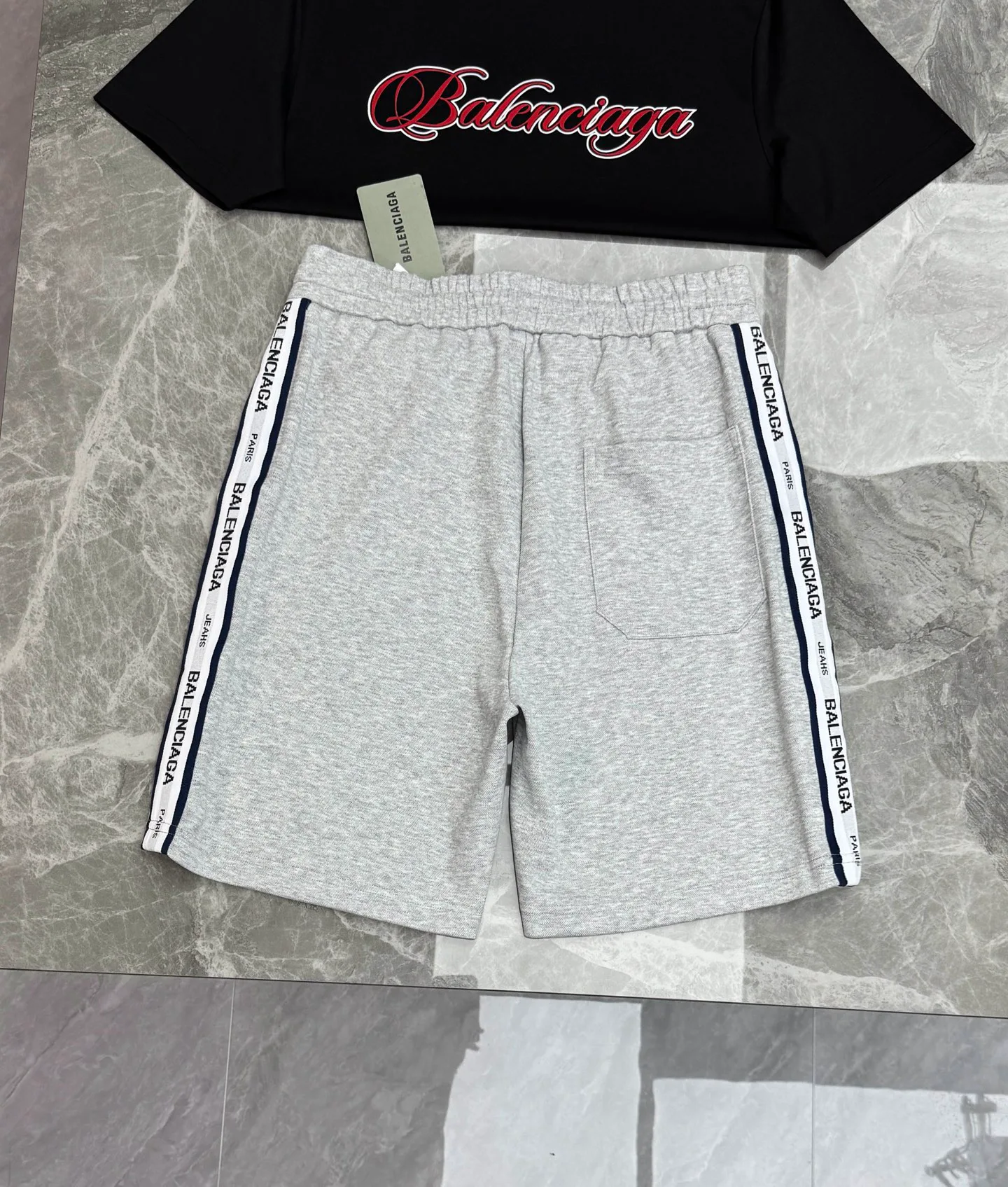 Шорты Мужские Balenciaga 17223701