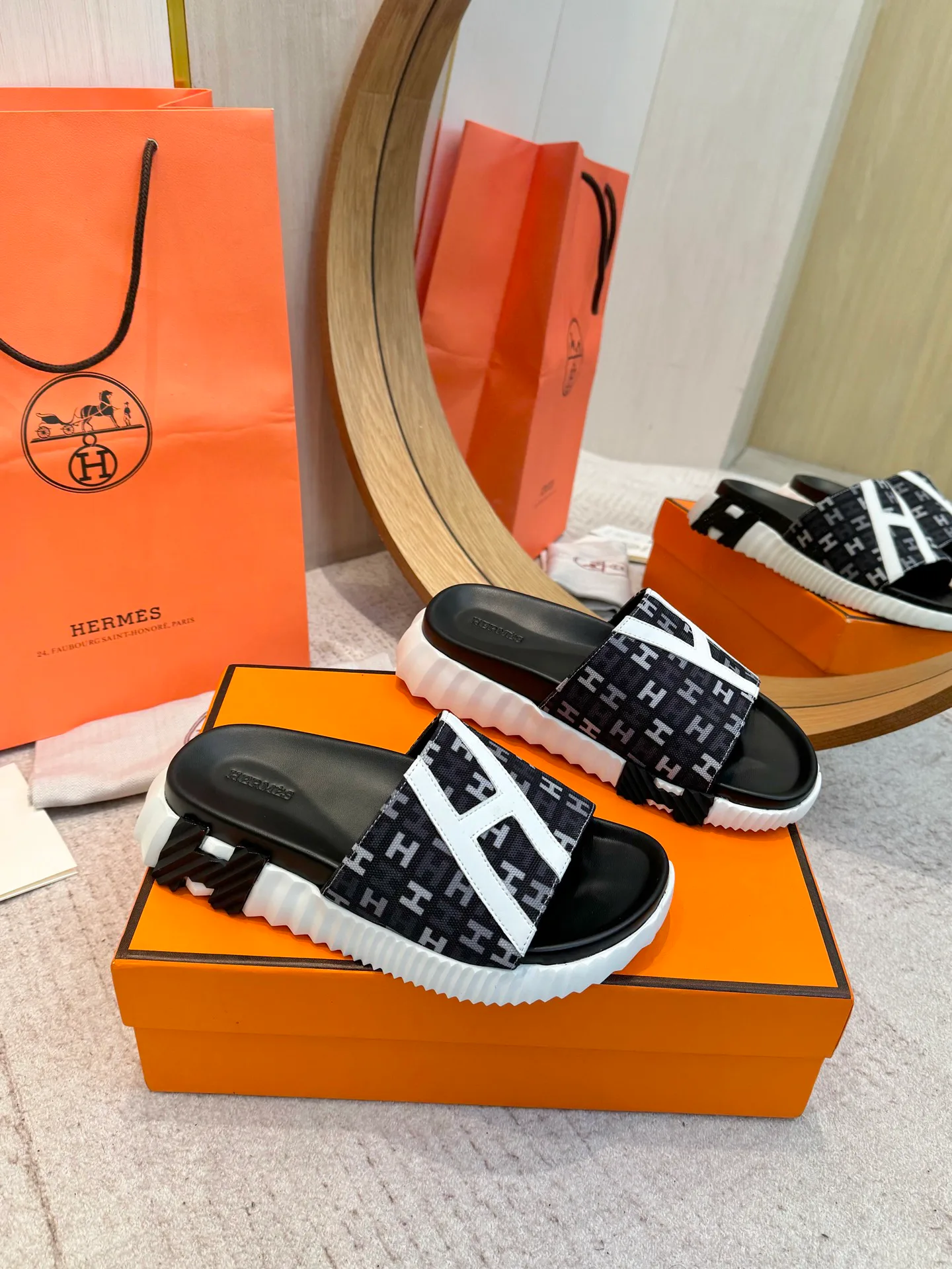 Шлепанцы Женские Hermes 34889