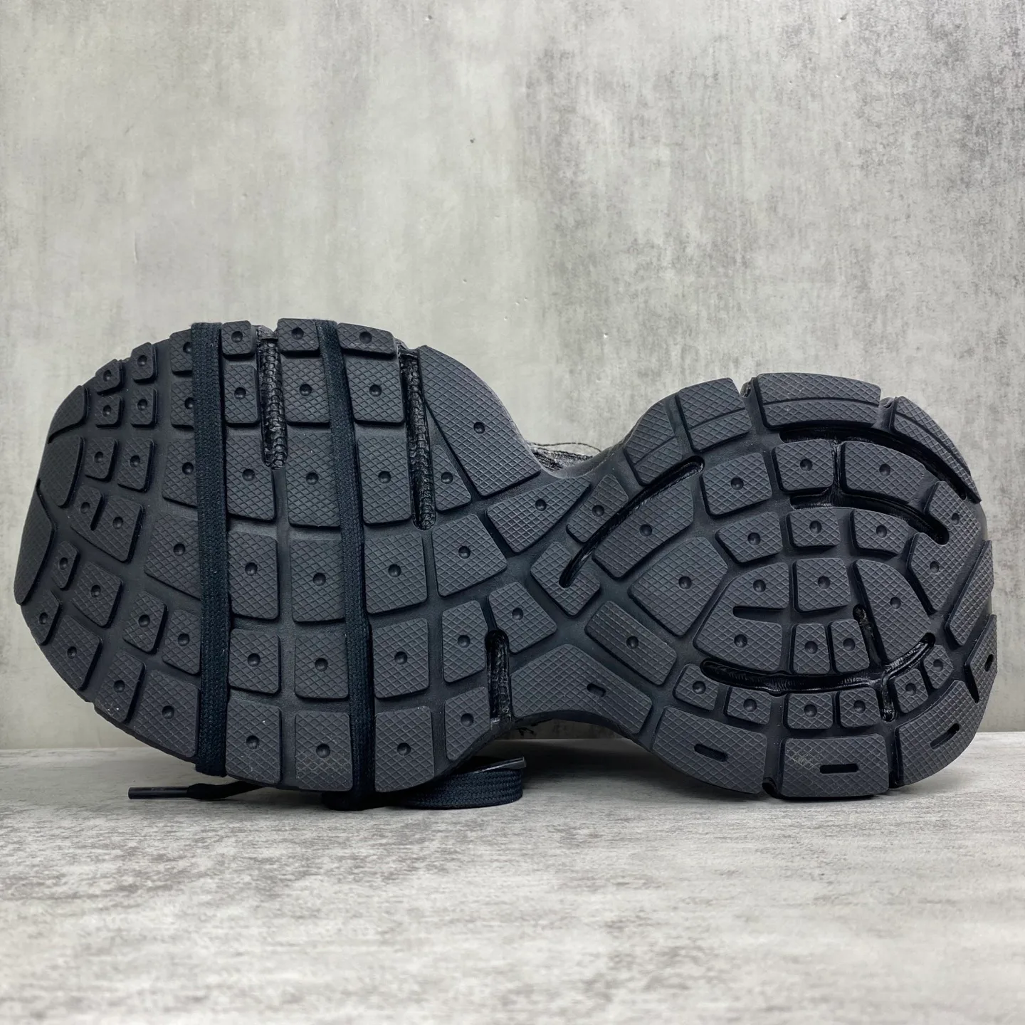 Кроссовки Женские Balenciaga 11102643