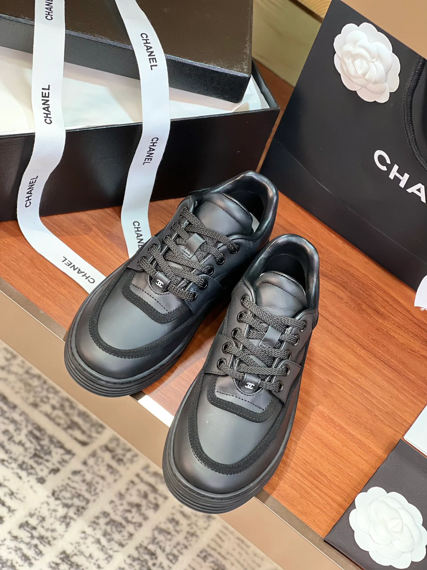 Кроссовки Женские Chanel 1021201