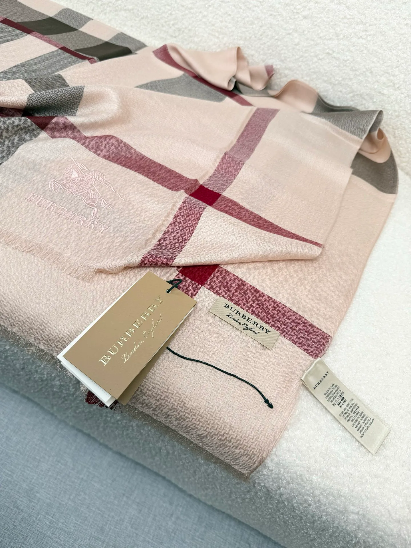 Шарфы Burberry 1420246