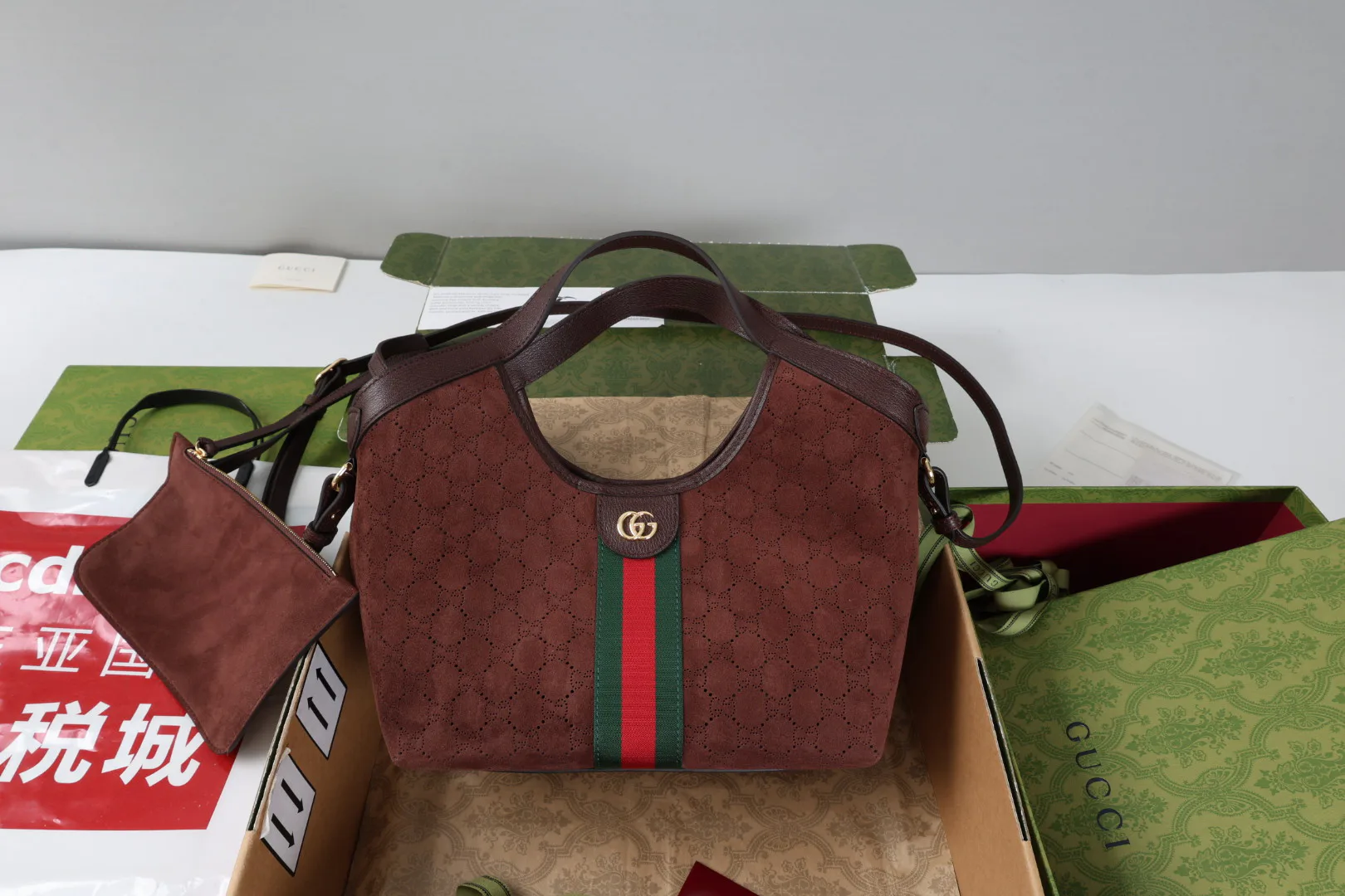 Классические Сумки Женские Gucci 18223252