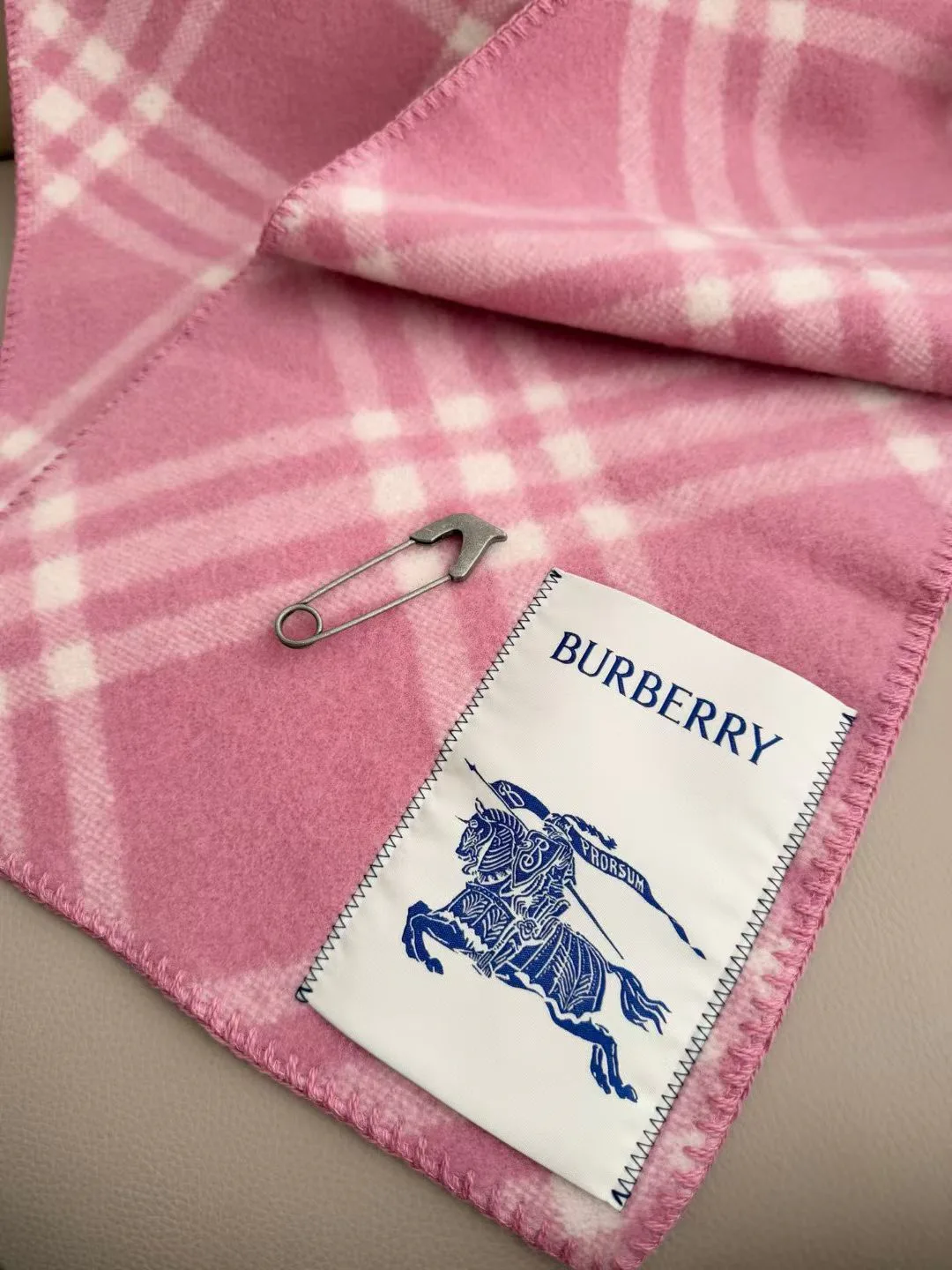 Шарфы Burberry 184267