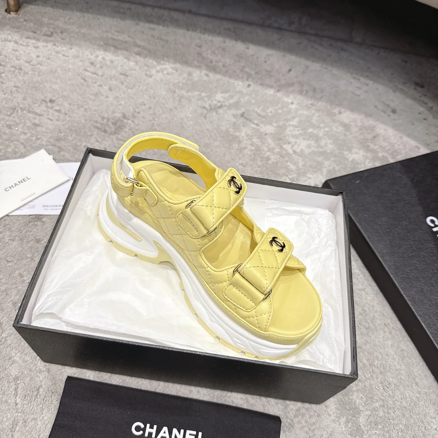 Босоножки Женские Chanel 16954231