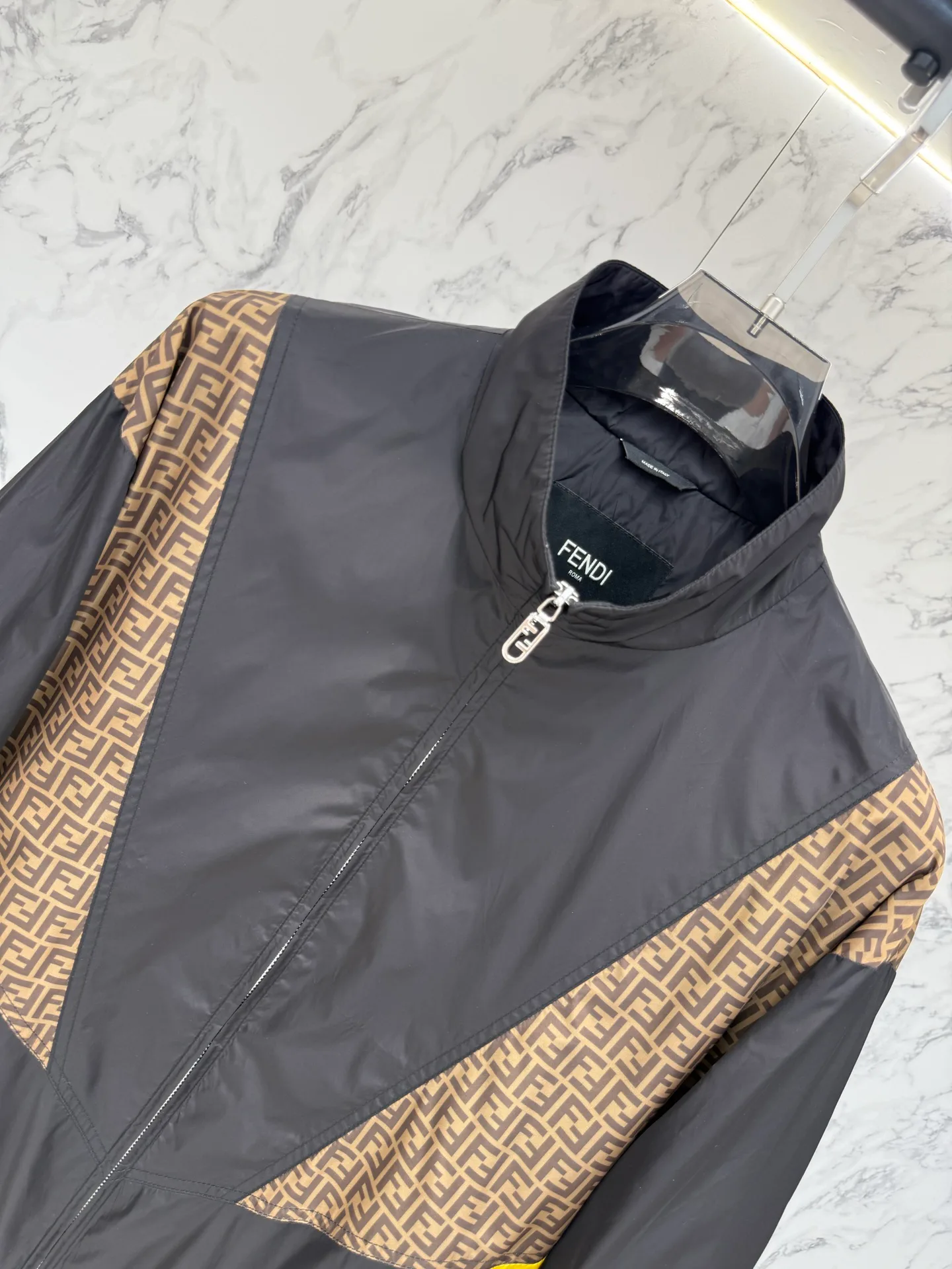 Куртки И Пуховики Мужские Fendi 10122955