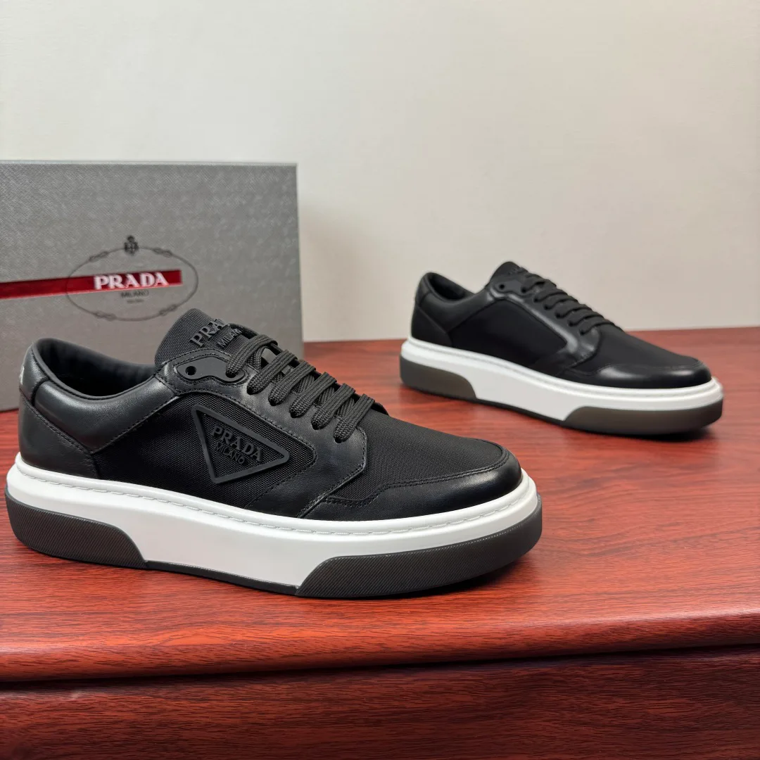 Кроссовки Мужские Prada 12722683