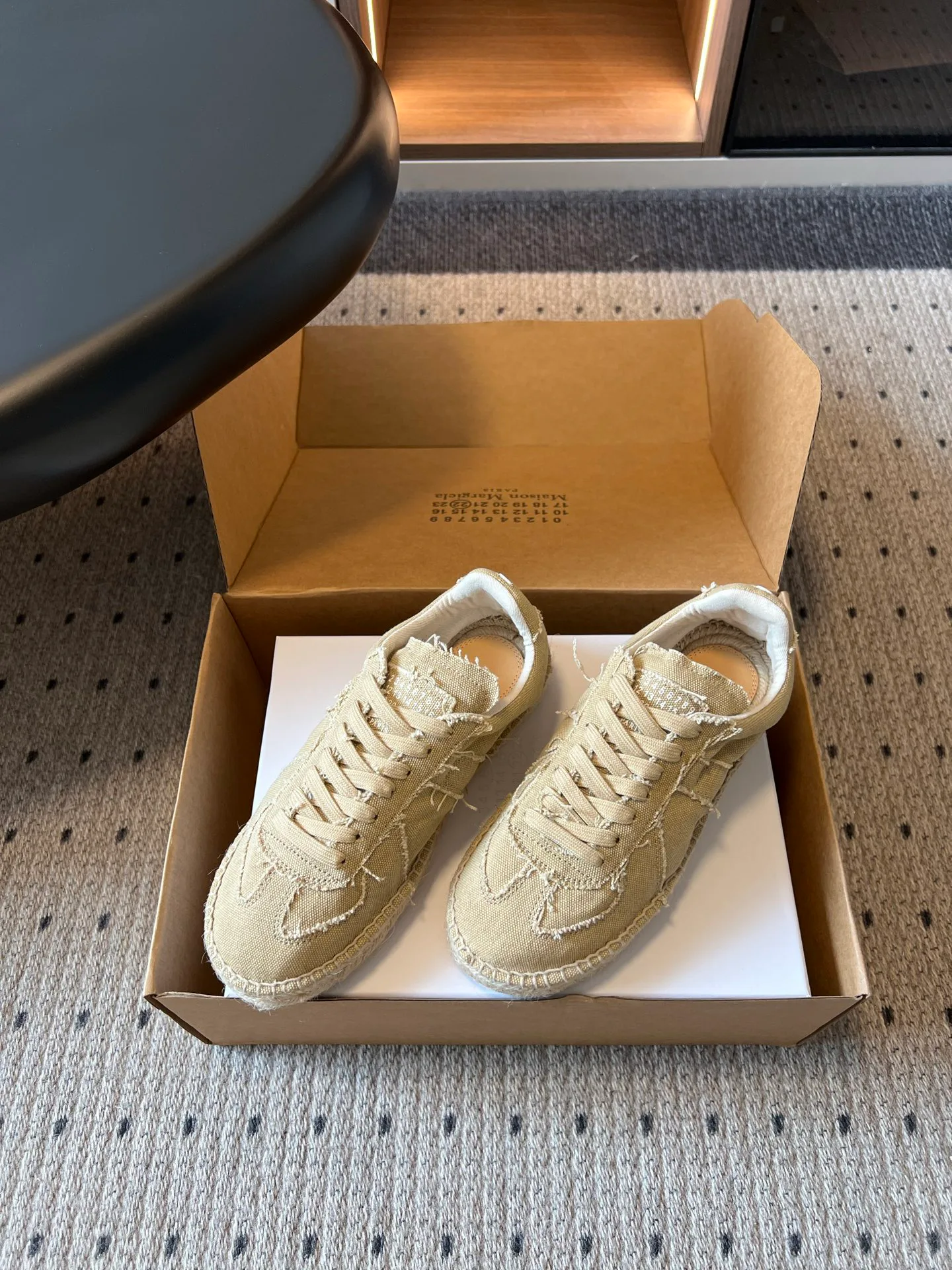 Кроссовки Женские Maison Margiela 17523647