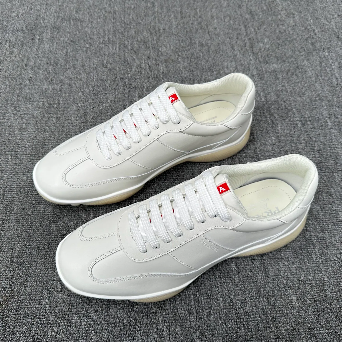 Кроссовки Мужские Prada 18076326