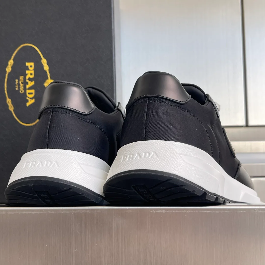 Кроссовки Мужские Prada 1276716