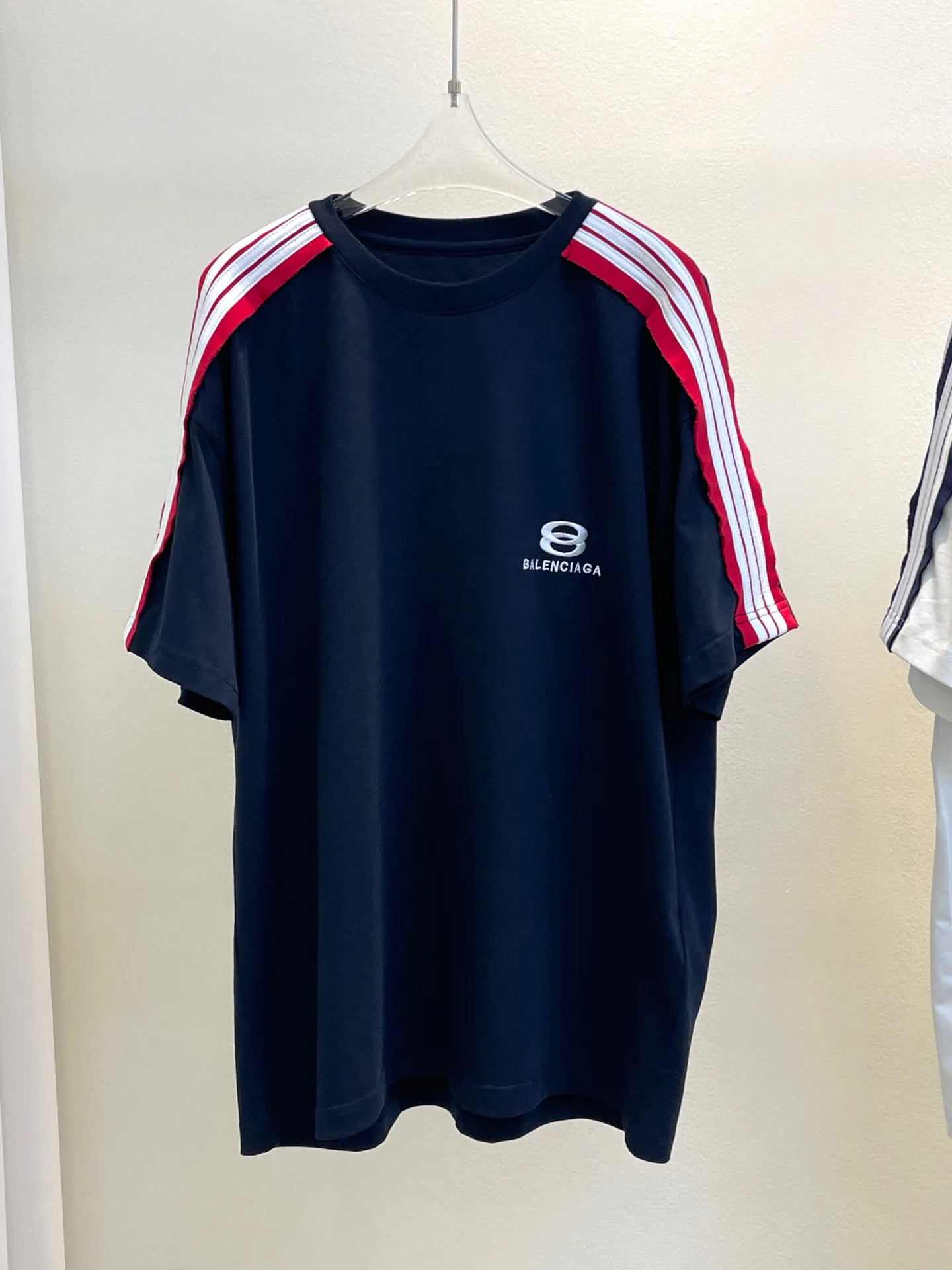 Футболки Женские Balenciaga 13404460