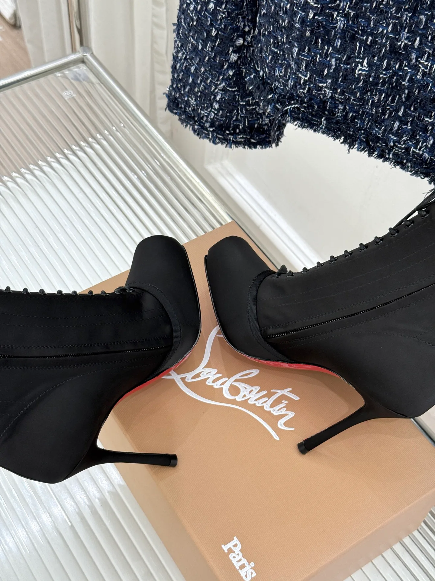Ботильоны Женские Christian Louboutin 18575733