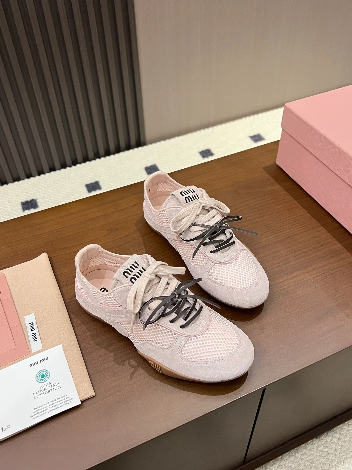 Кроссовки Женские Miu Miu 17968589