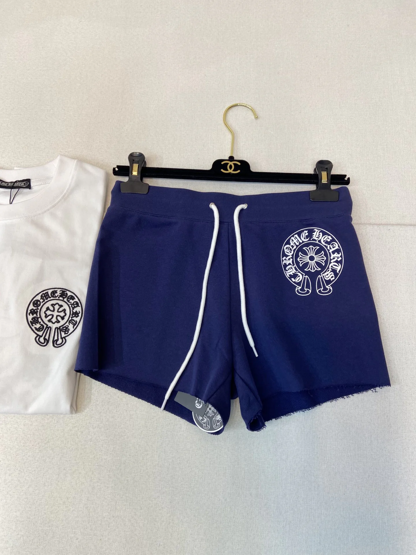 Шорты Женские Chrome Hearts 12403078