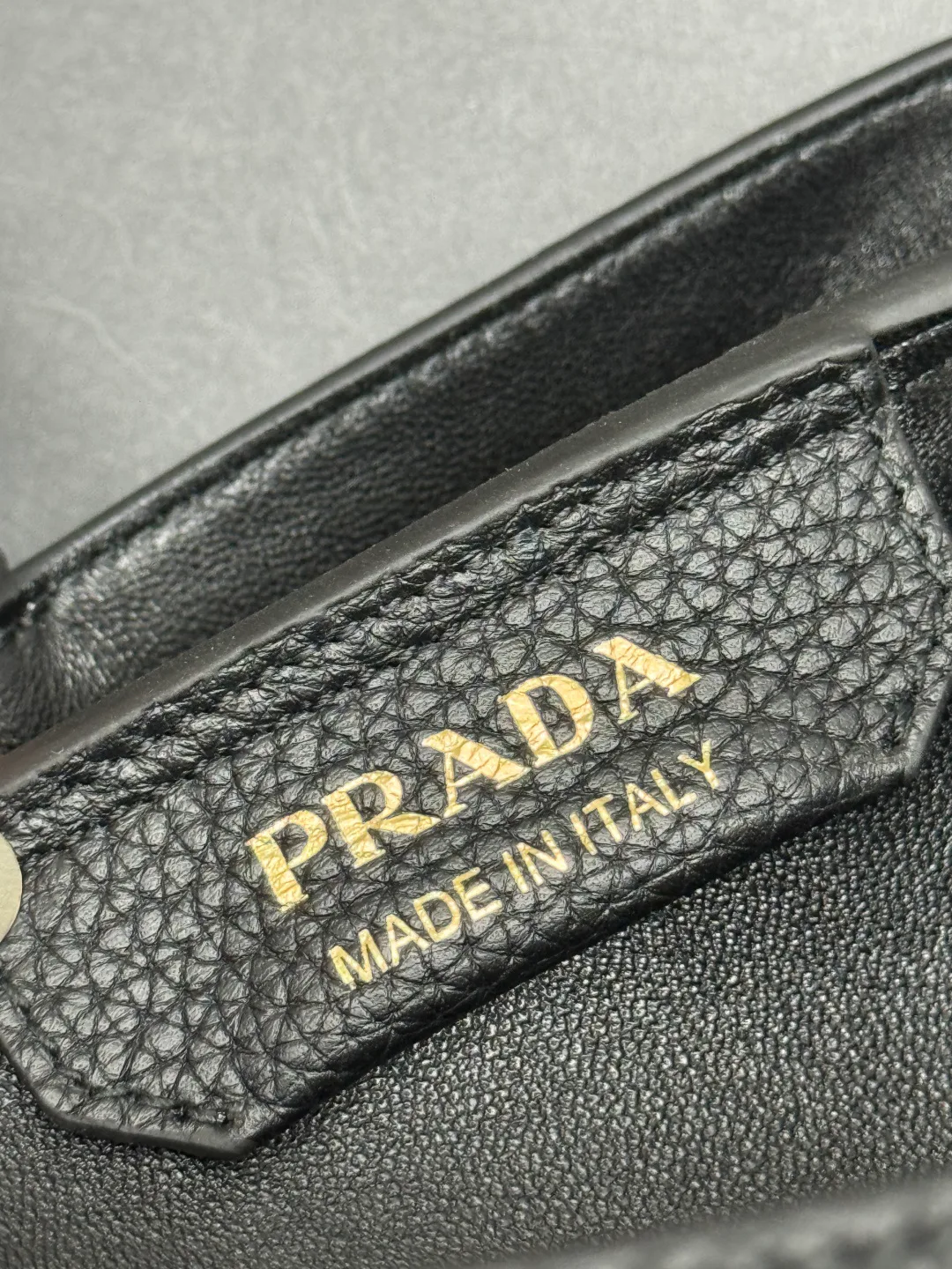 Классические Сумки Женские Prada 11034190