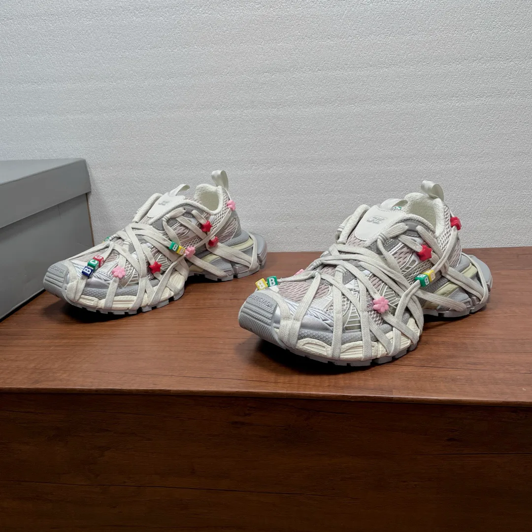 Кроссовки Мужские Balenciaga 17598522