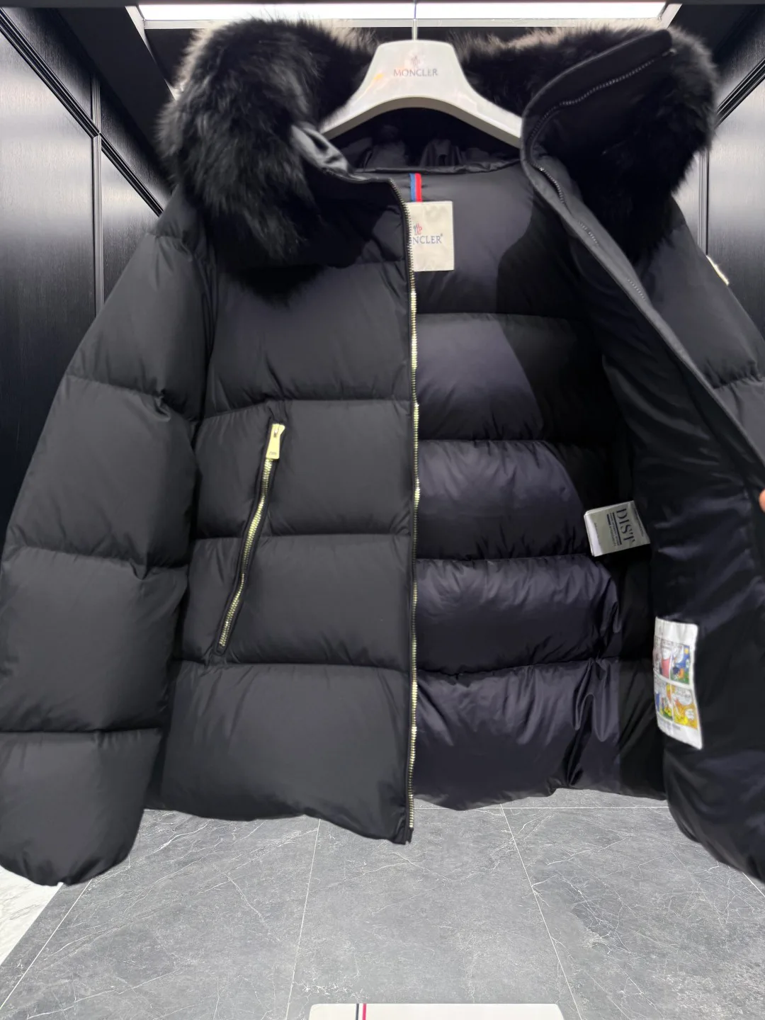 Куртки И Пуховики Женские Moncler 18510381