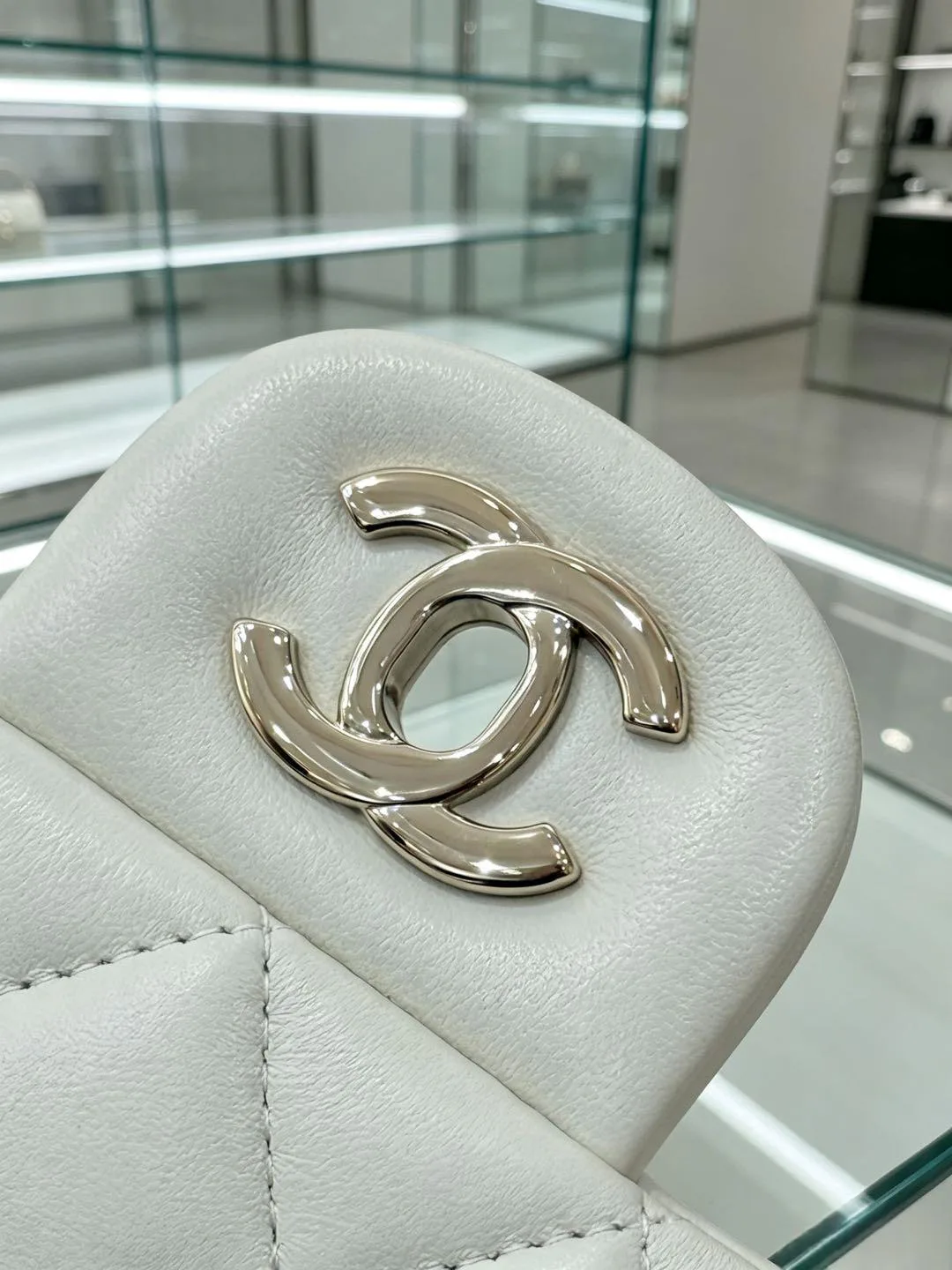 Классические Сумки Женские Chanel 18004402