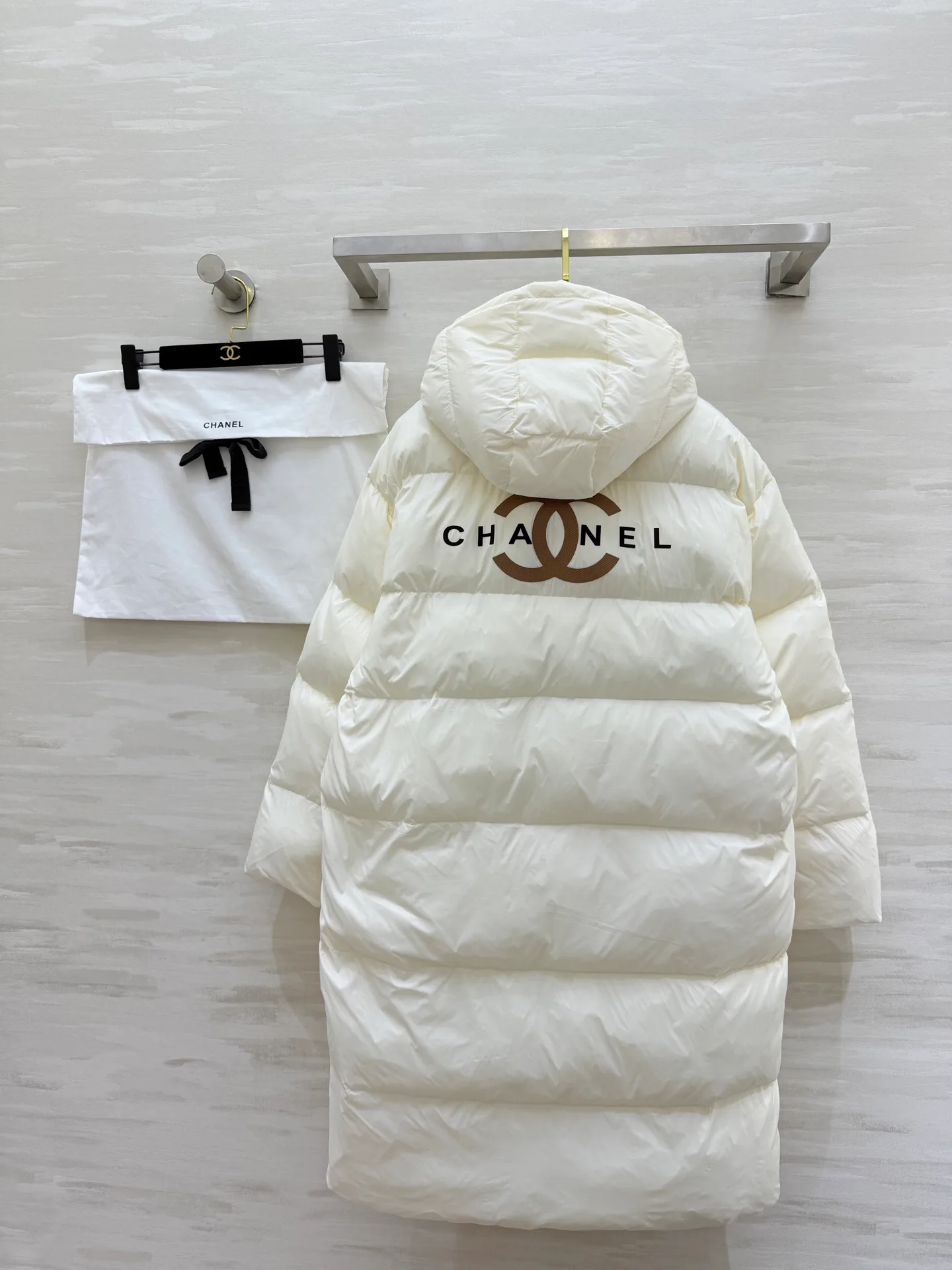 Куртки И Пуховики Женские Chanel 600335