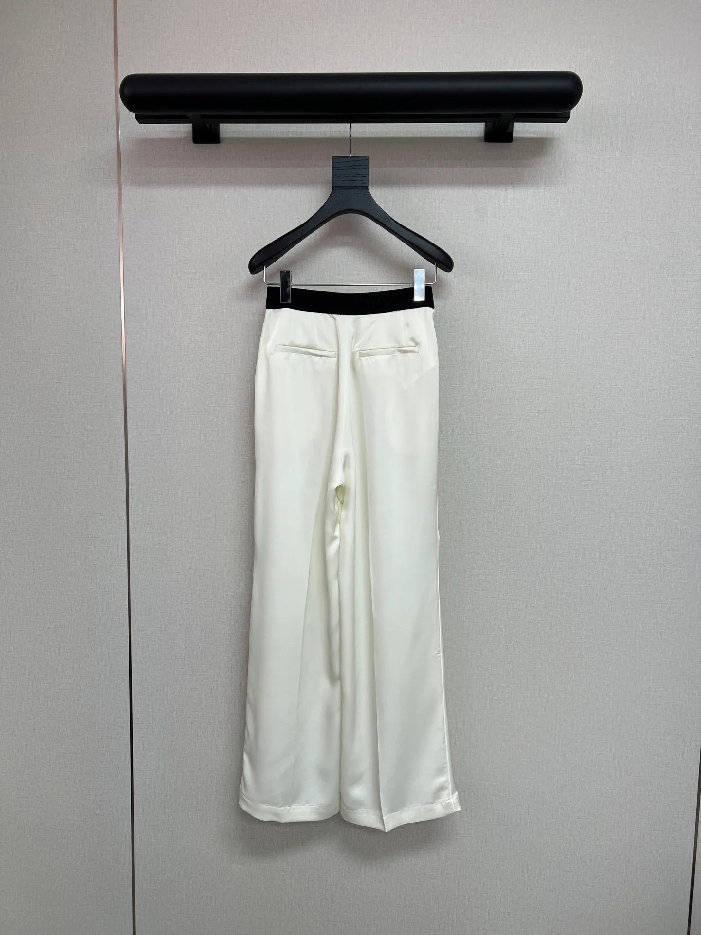 Брюки Женские Louis Vuitton 13233703