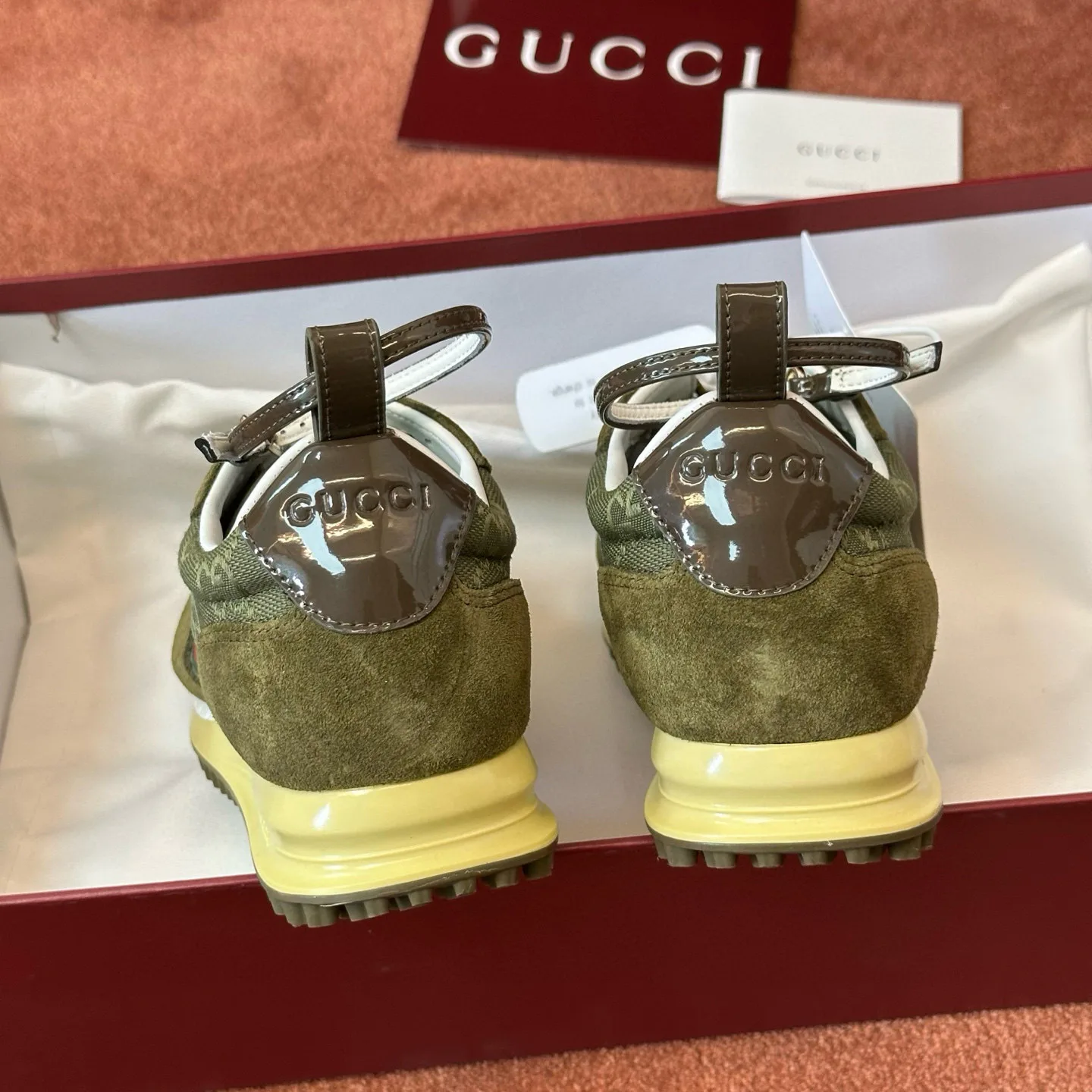 Кроссовки Женские Gucci 1248670