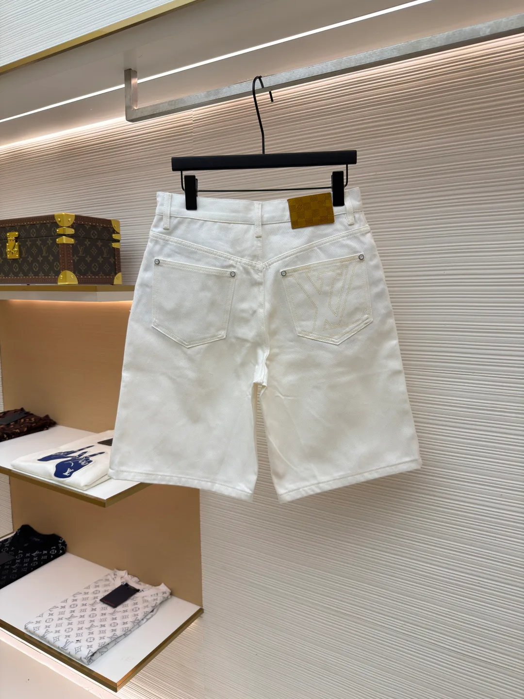 Шорты Мужские Louis Vuitton 18154063