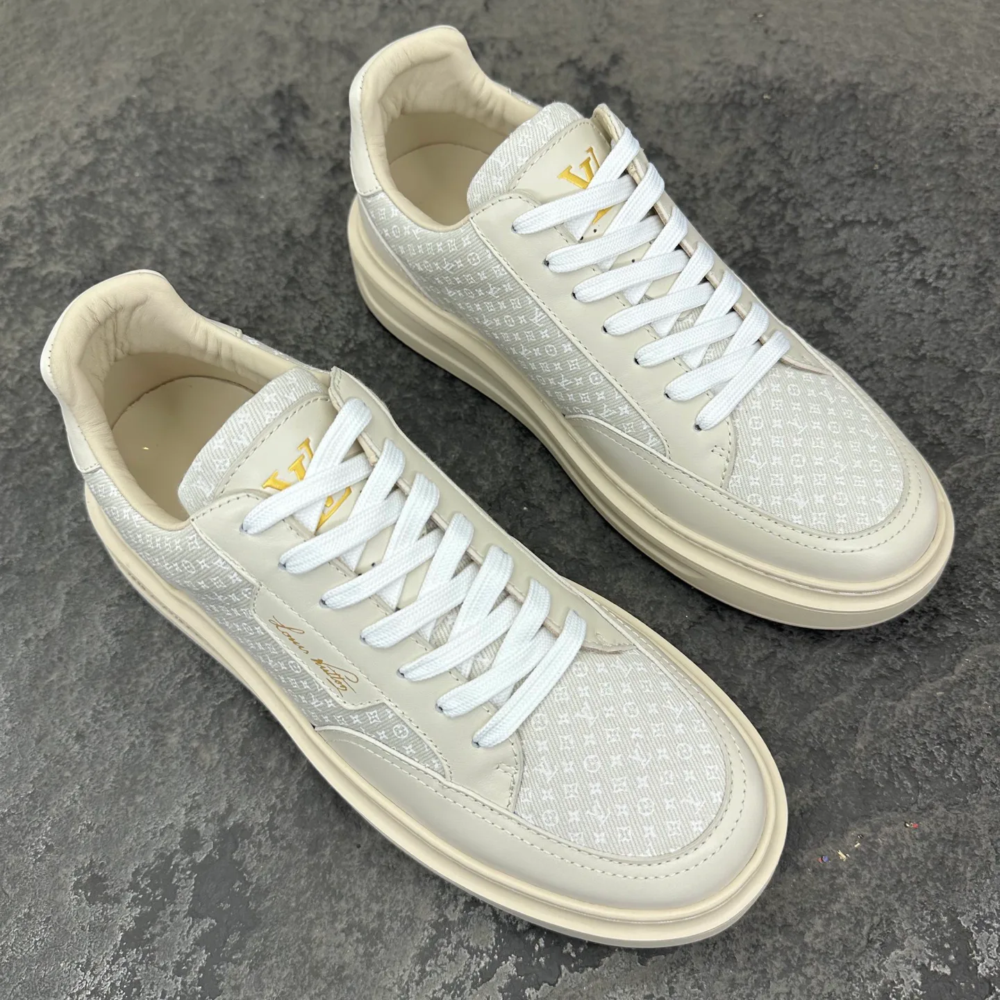 Кроссовки Мужские Louis Vuitton 18154147
