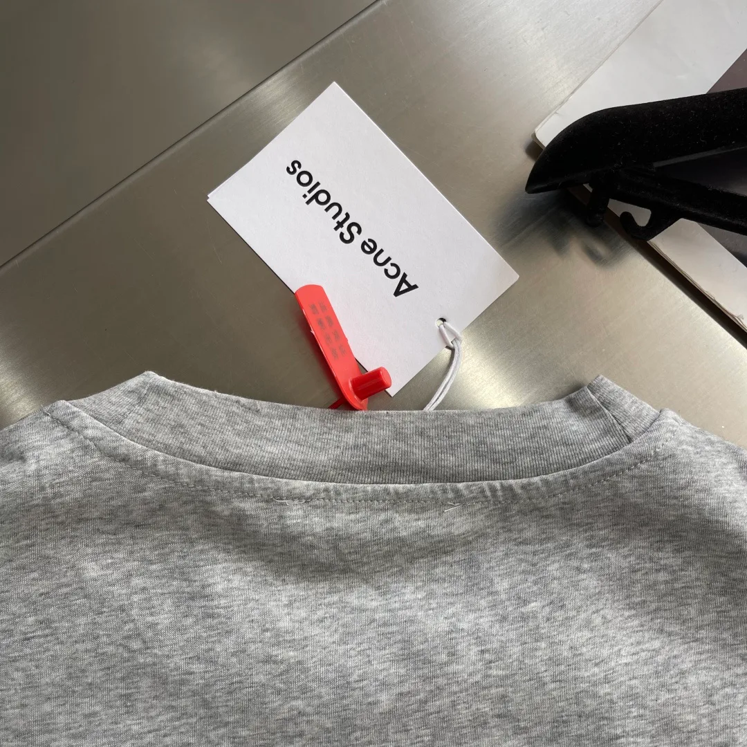 Футболки Женские Acne Studios 18191215